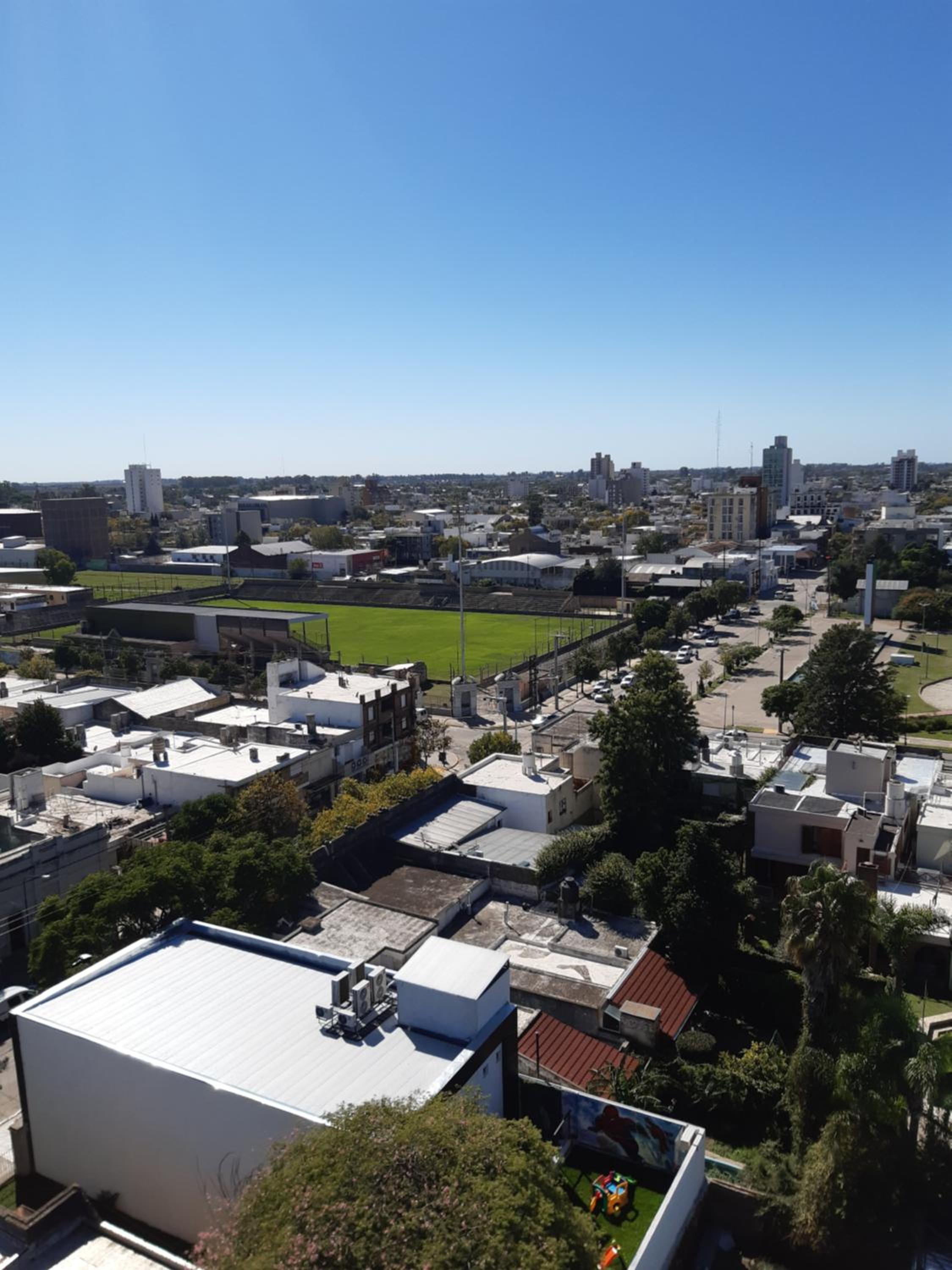 Departamento en zona centro con vista al parque