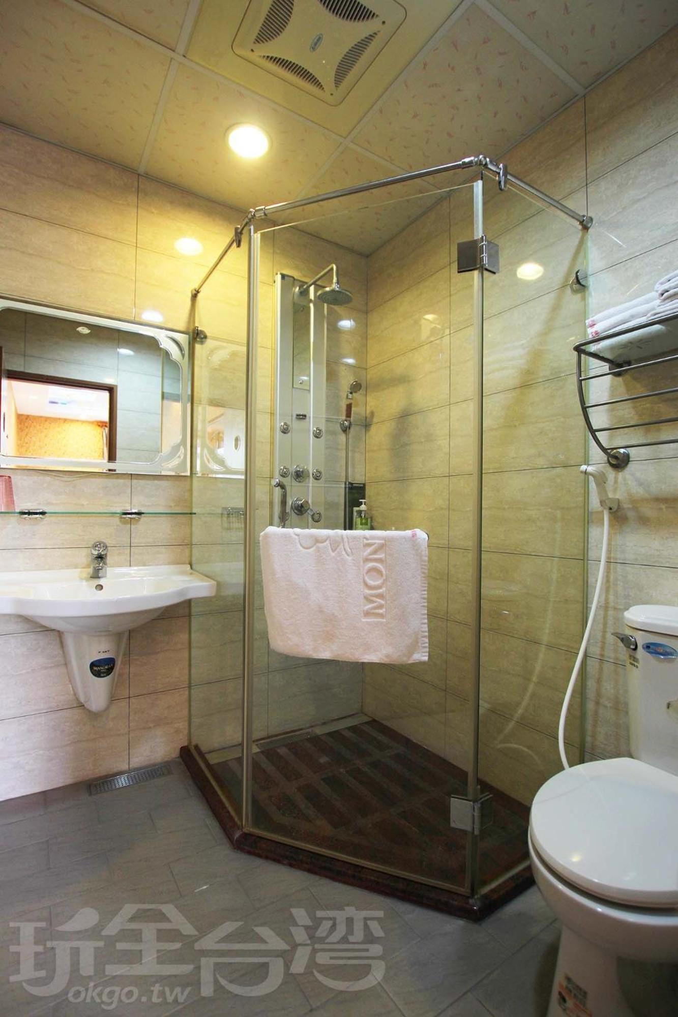 Photo 44