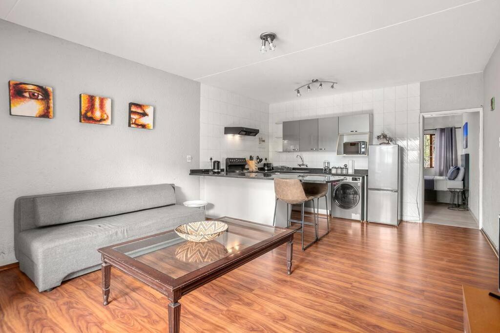Antibes in West Road South Sandton Apartment