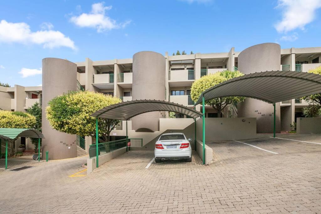 Antibes in West Road South Sandton Apartment