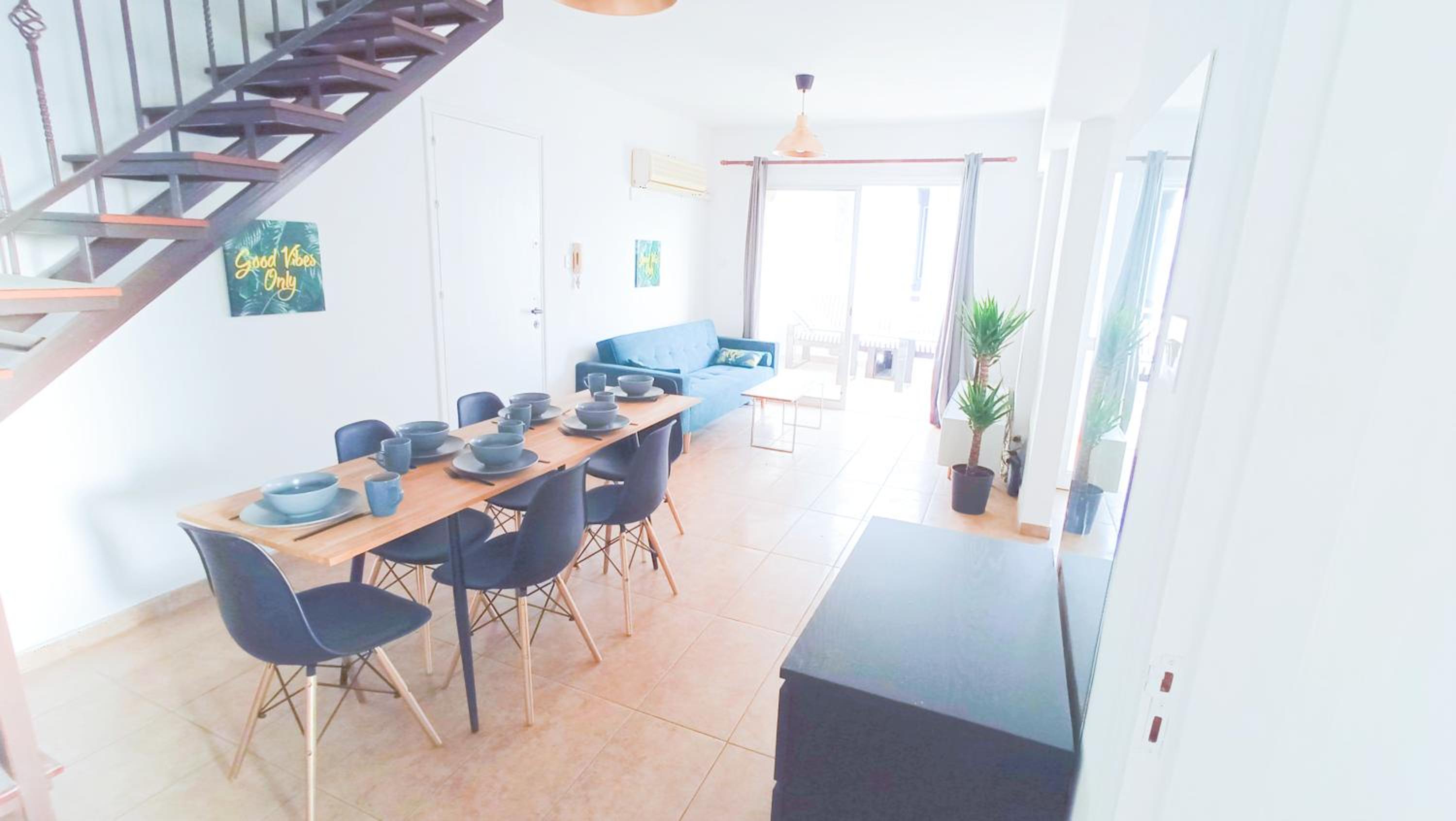 Luxury private rooms -SEA VIEW, GYM- 5 Min from beach! - private room in shared apartment view 3