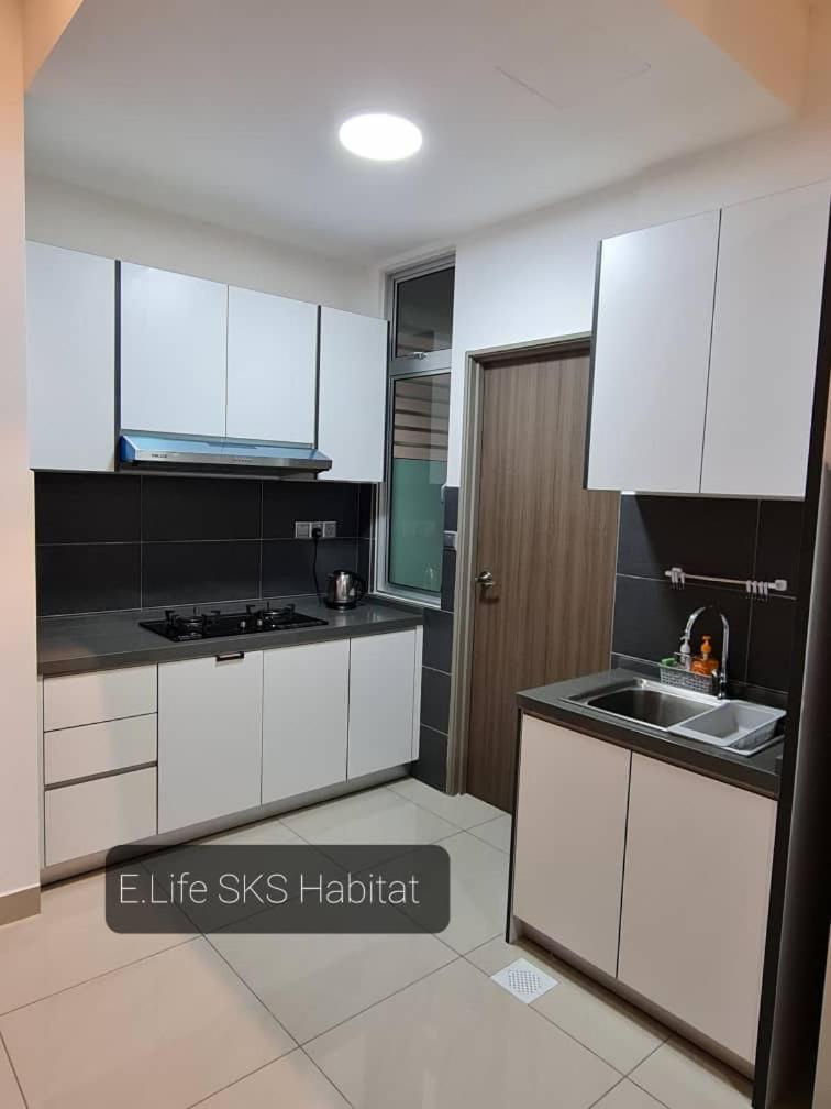 E Life SKS Habitat With WiFi Netflix