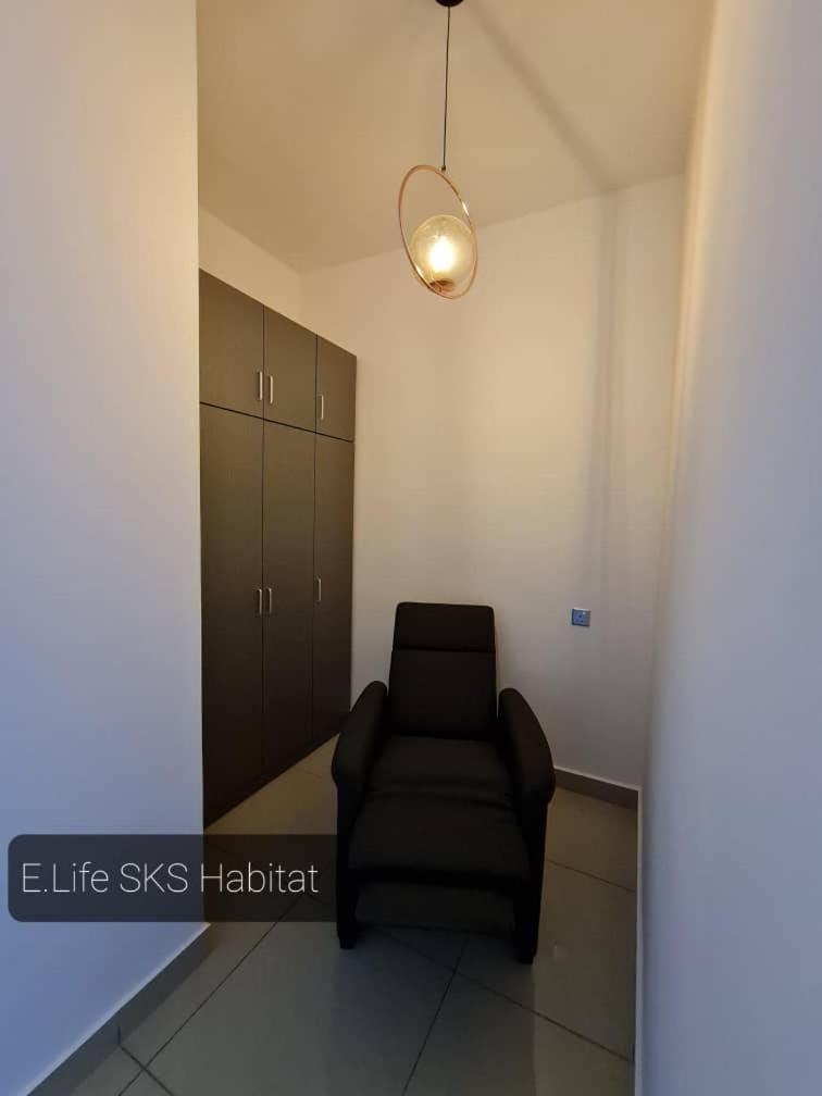 E Life SKS Habitat With WiFi Netflix
