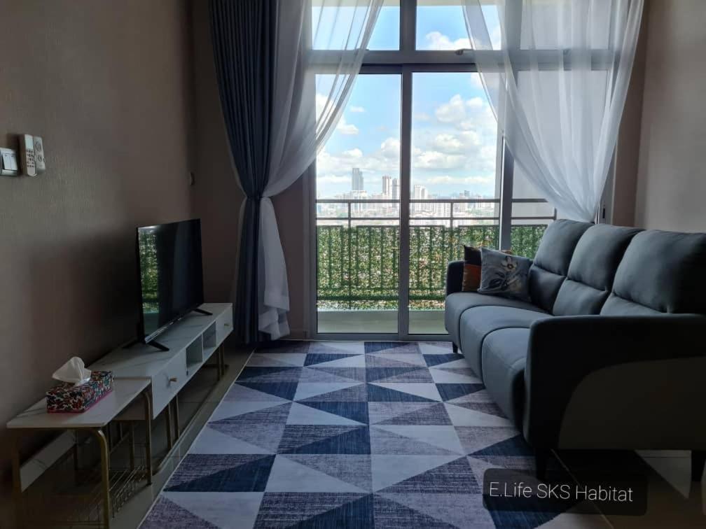 E Life SKS Habitat With WiFi Netflix