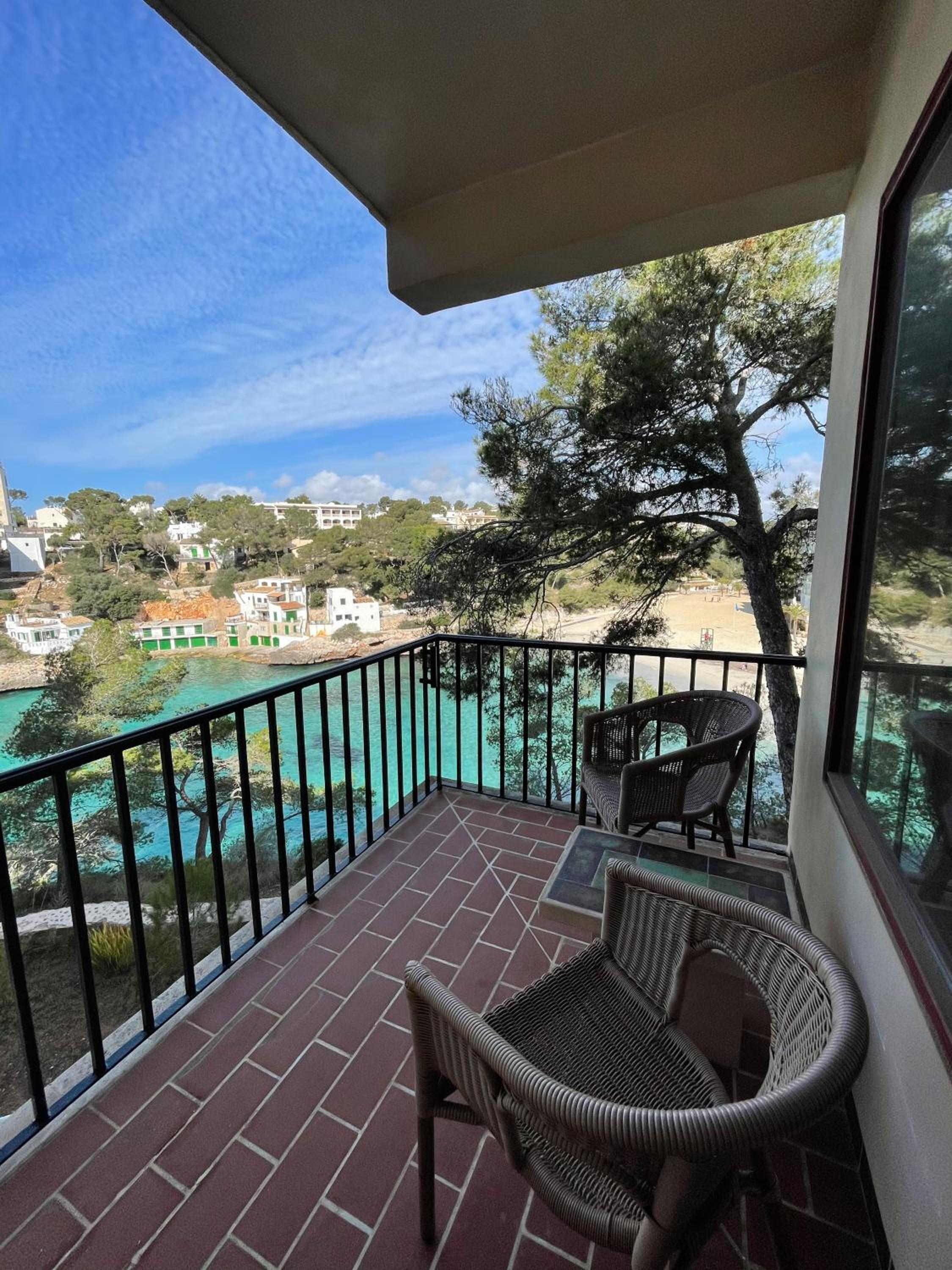 Hotel Hostal Palmaria - Image 1