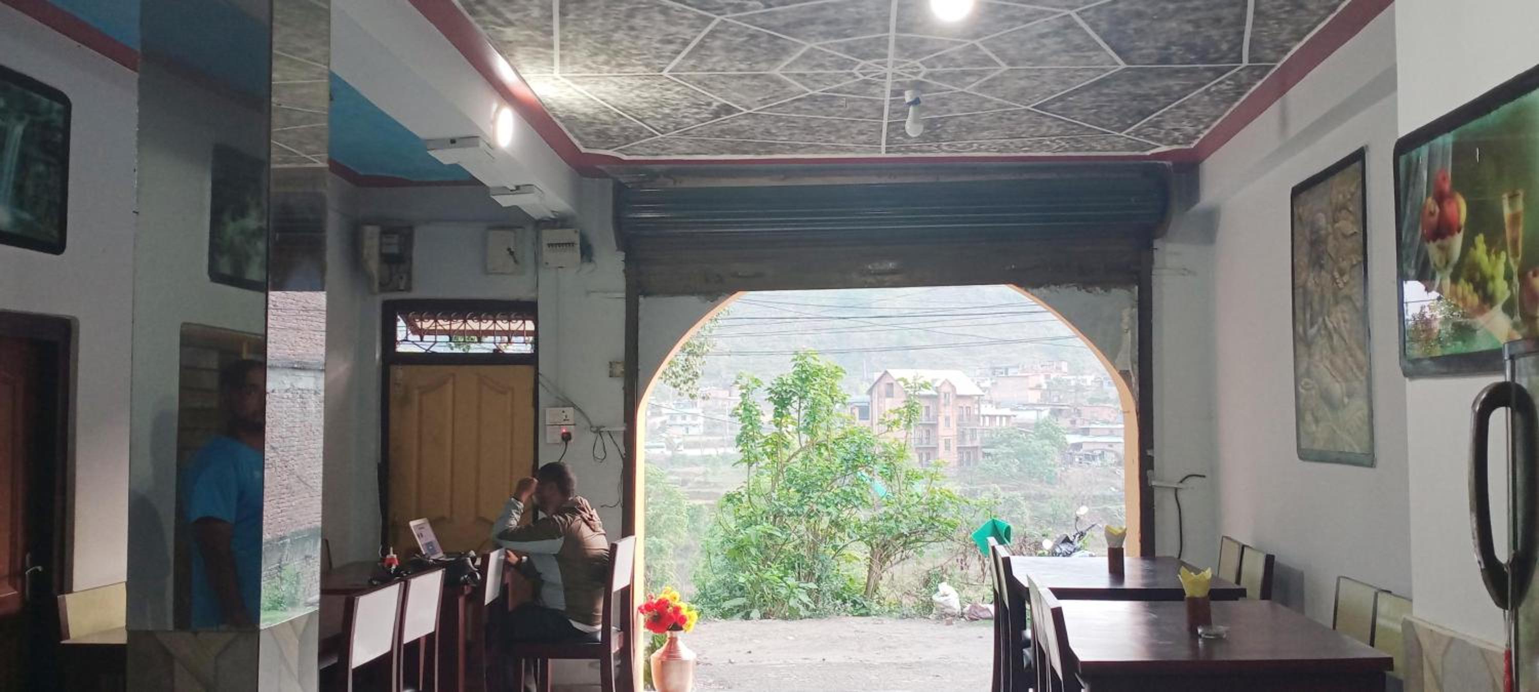 Unique Hotel and Lodge - Pleasure of Homely Stay - view 2