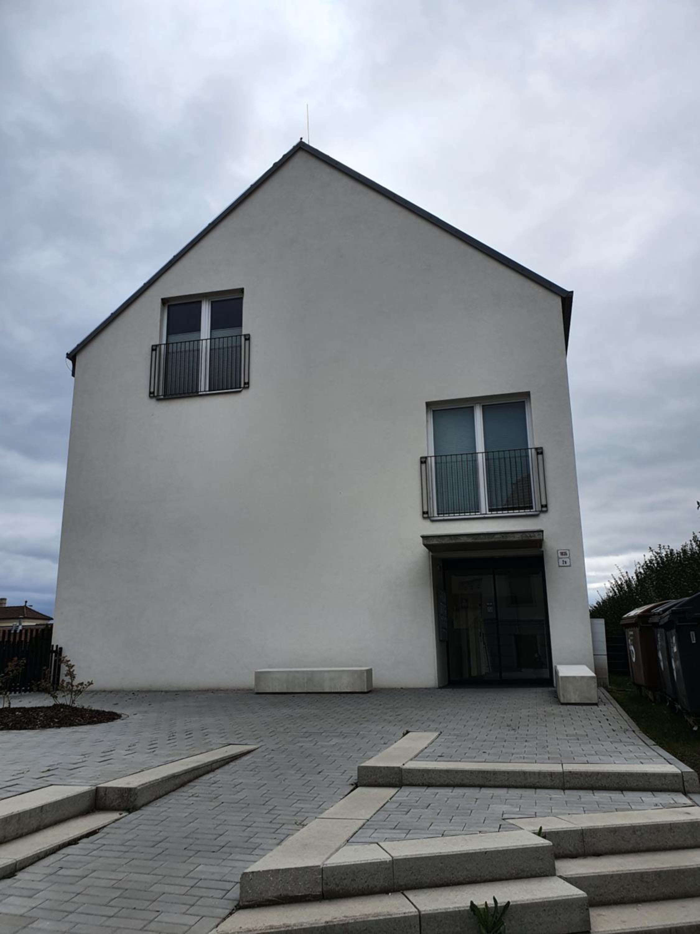 Photo 33