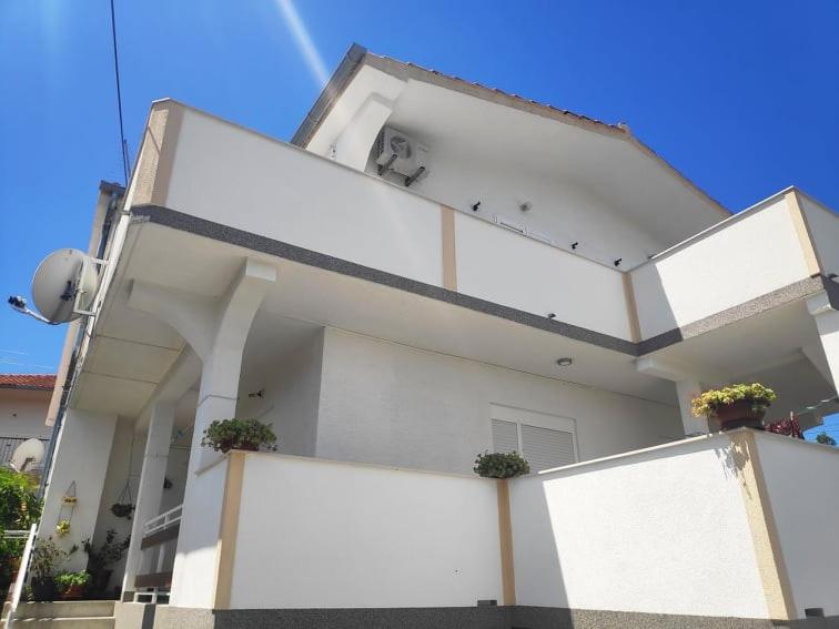 Apartmani Lučica