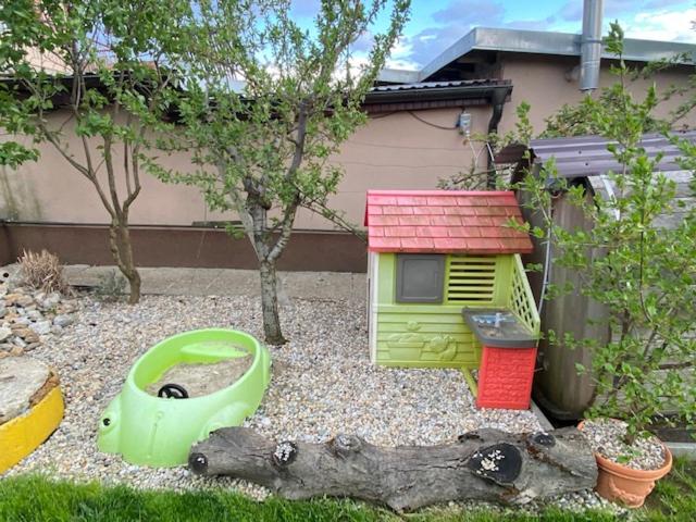 Photo 32