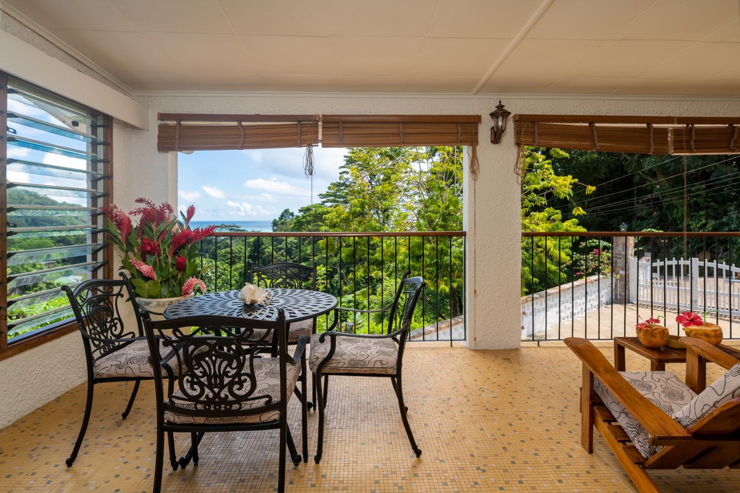 Janes' Serenity Guesthouse photo 2