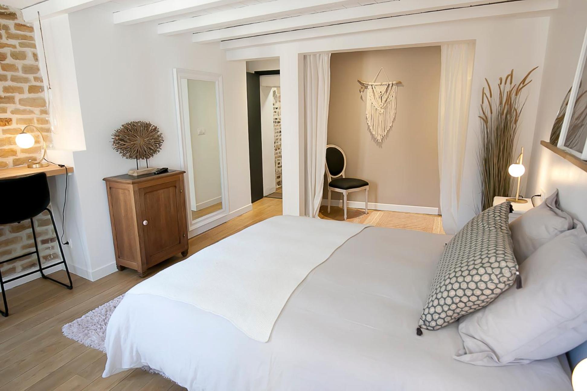 Meublé de tourisme, Les chambres du Beffroi, photo 16