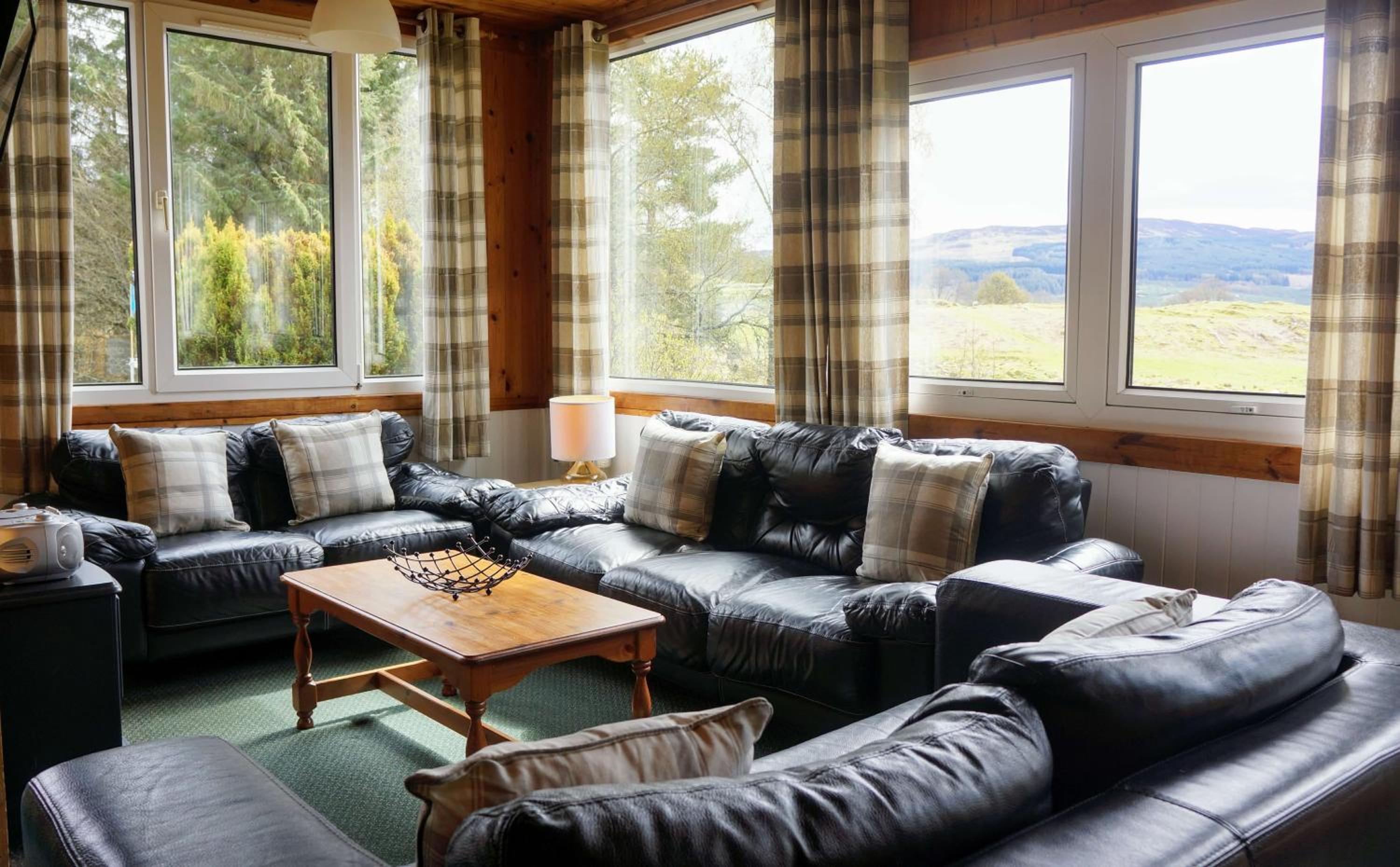 Woodland Chestnut Lodge view 3