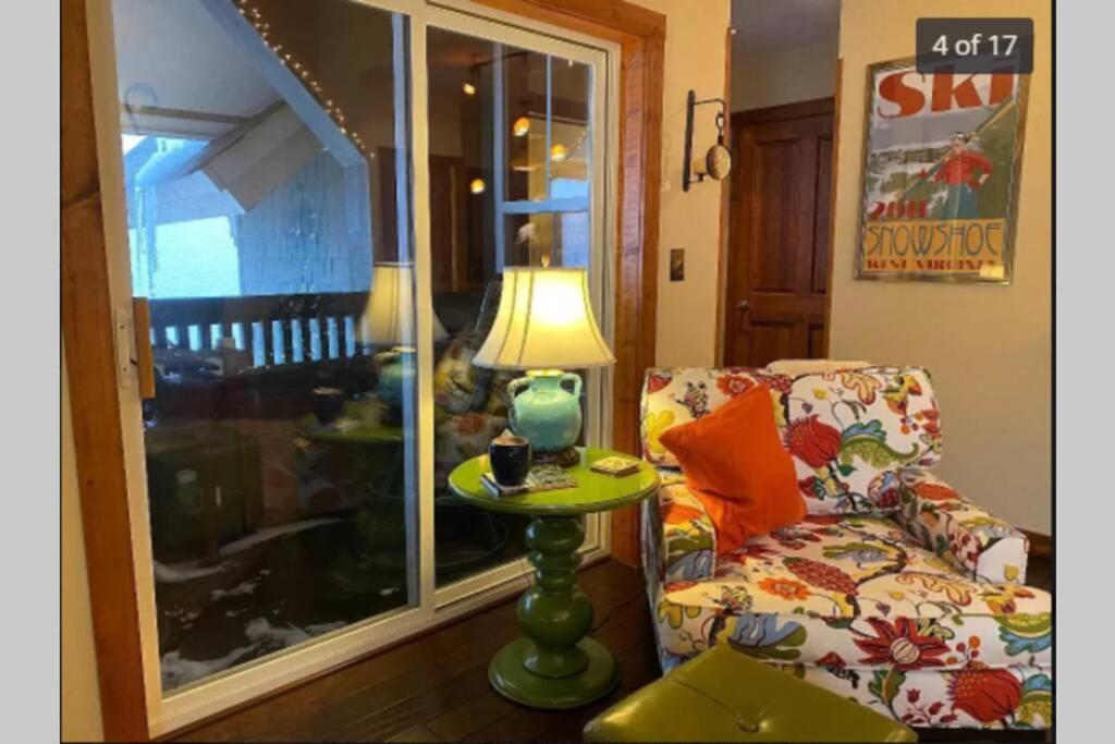 'The Treehouse' at Snowshoe - Village & Slope View view 5