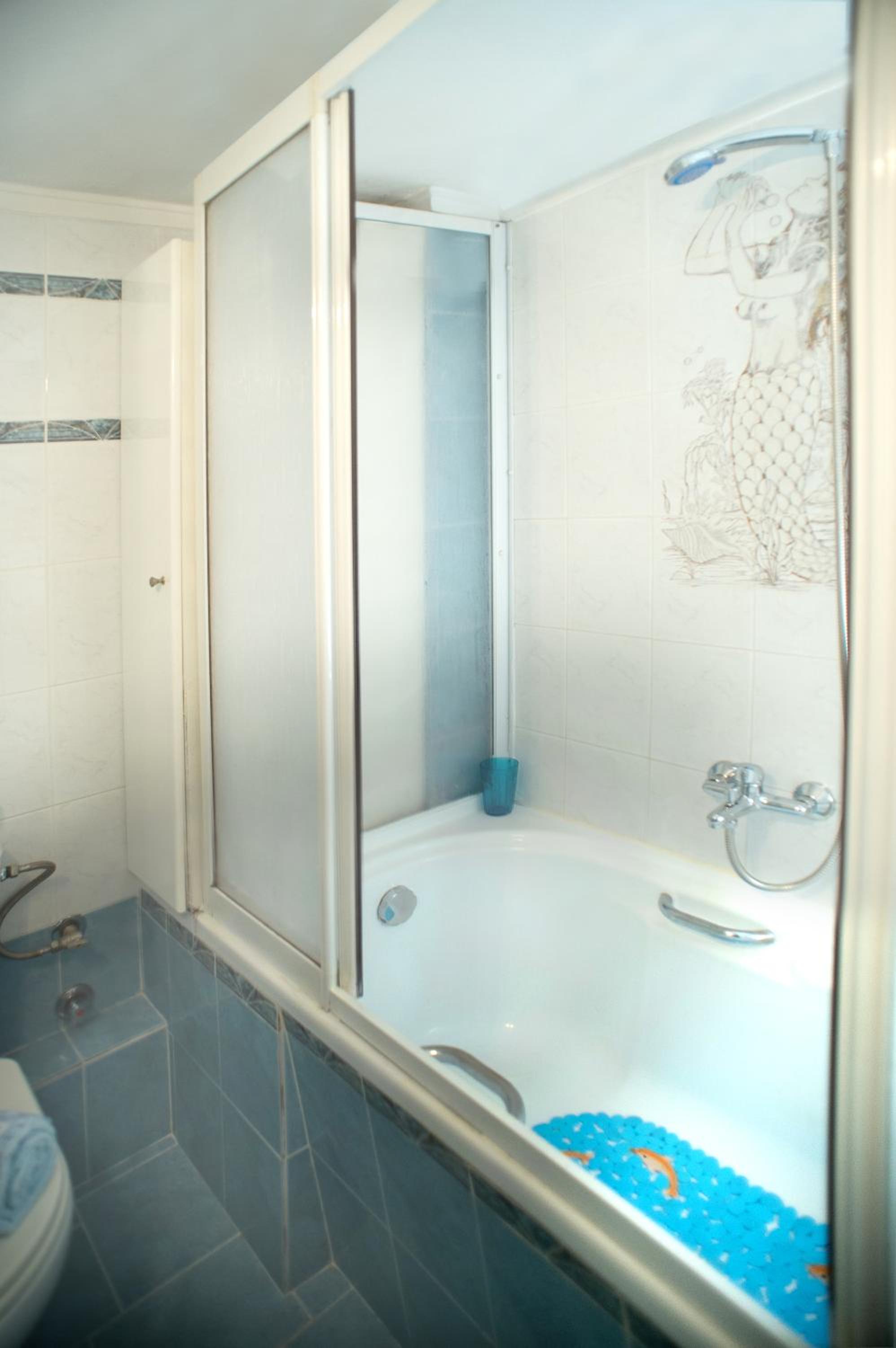 Comfort Studio apartamento con vistas Thessaloniki — bathroom
