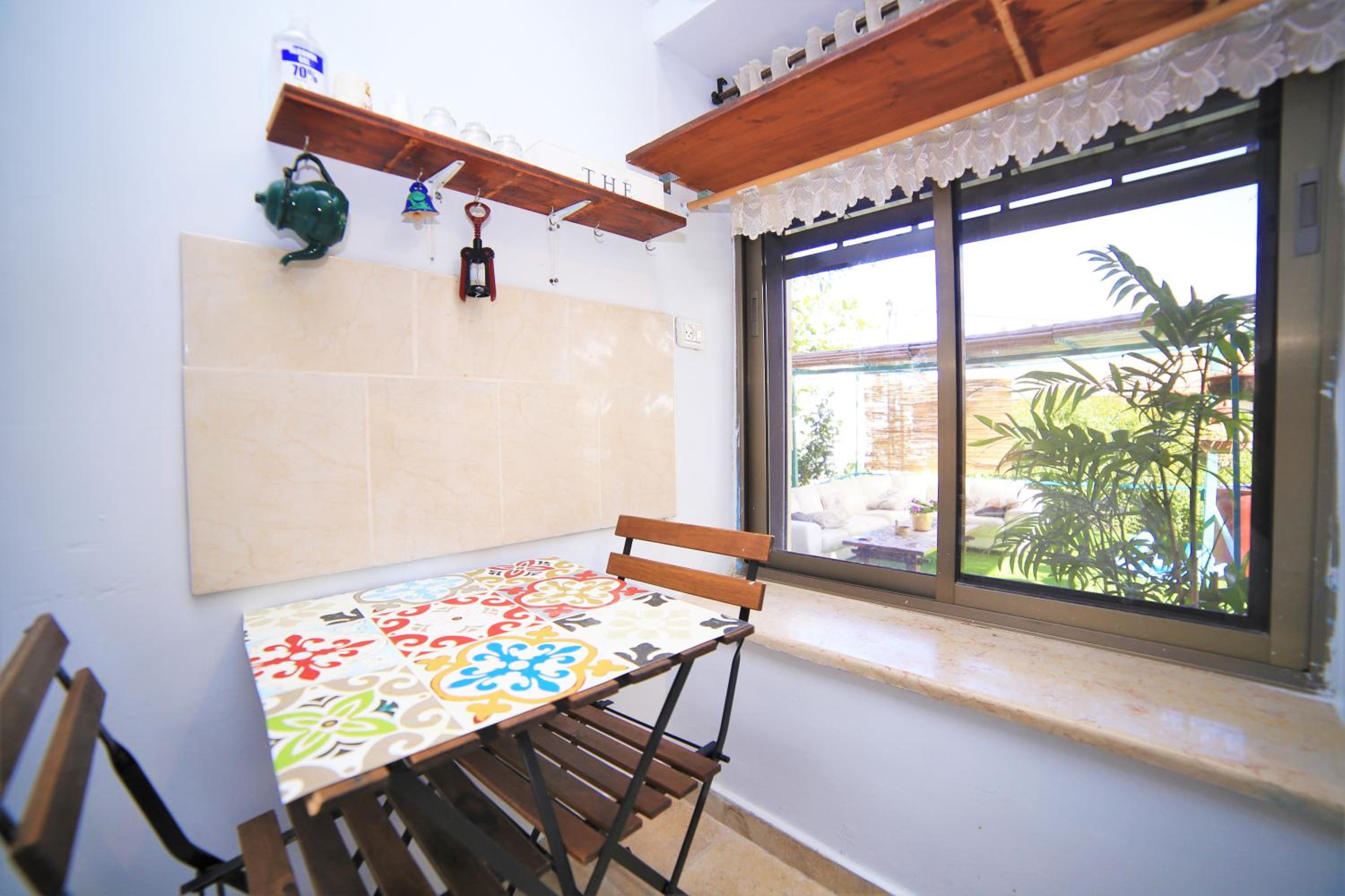 Ahuzat Shaul - Studio