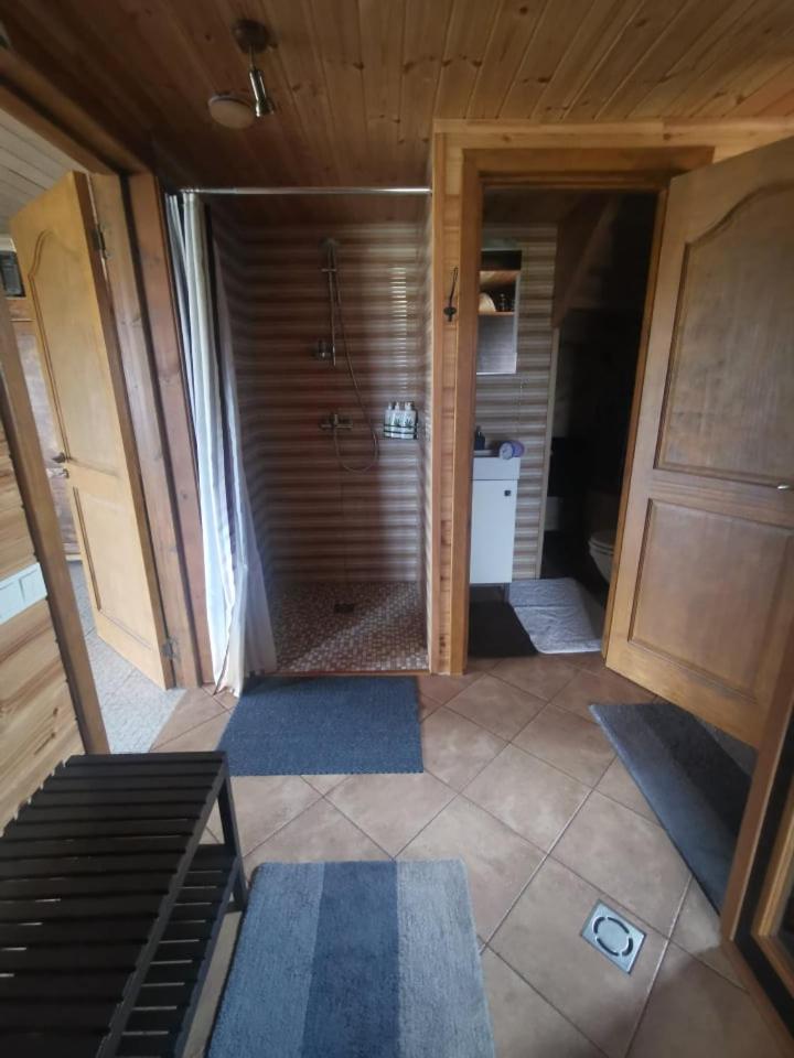Arturas Guest House