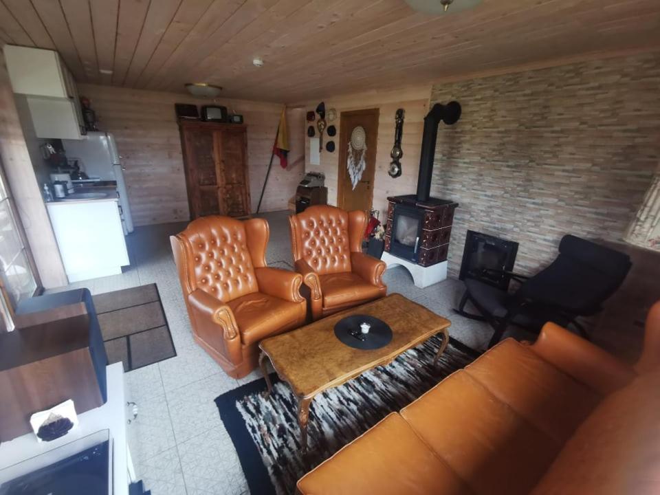 Arturas Guest House