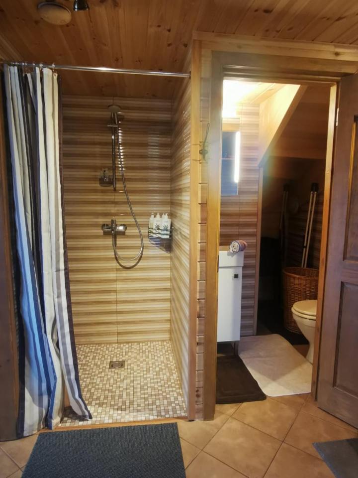 Arturas Guest House