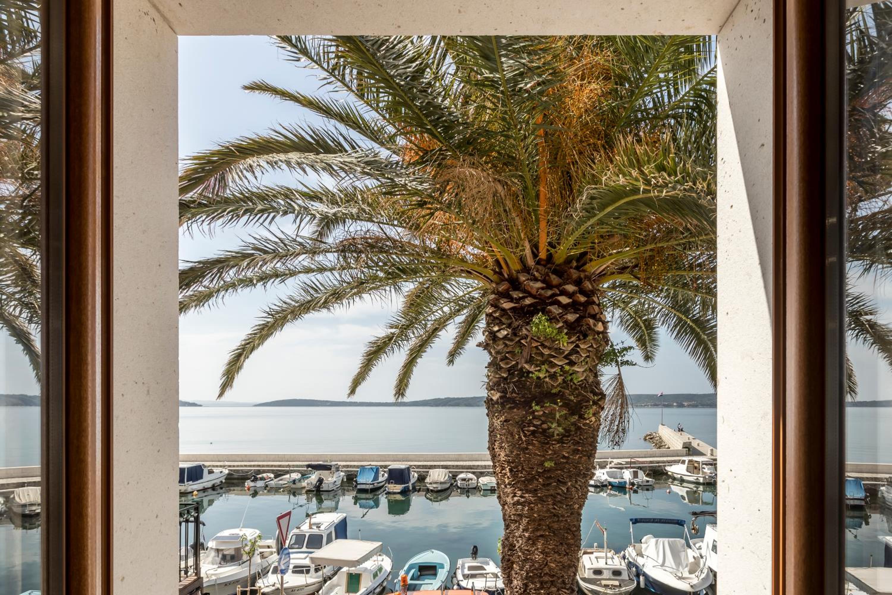 D & D Luxury Apartment view 2