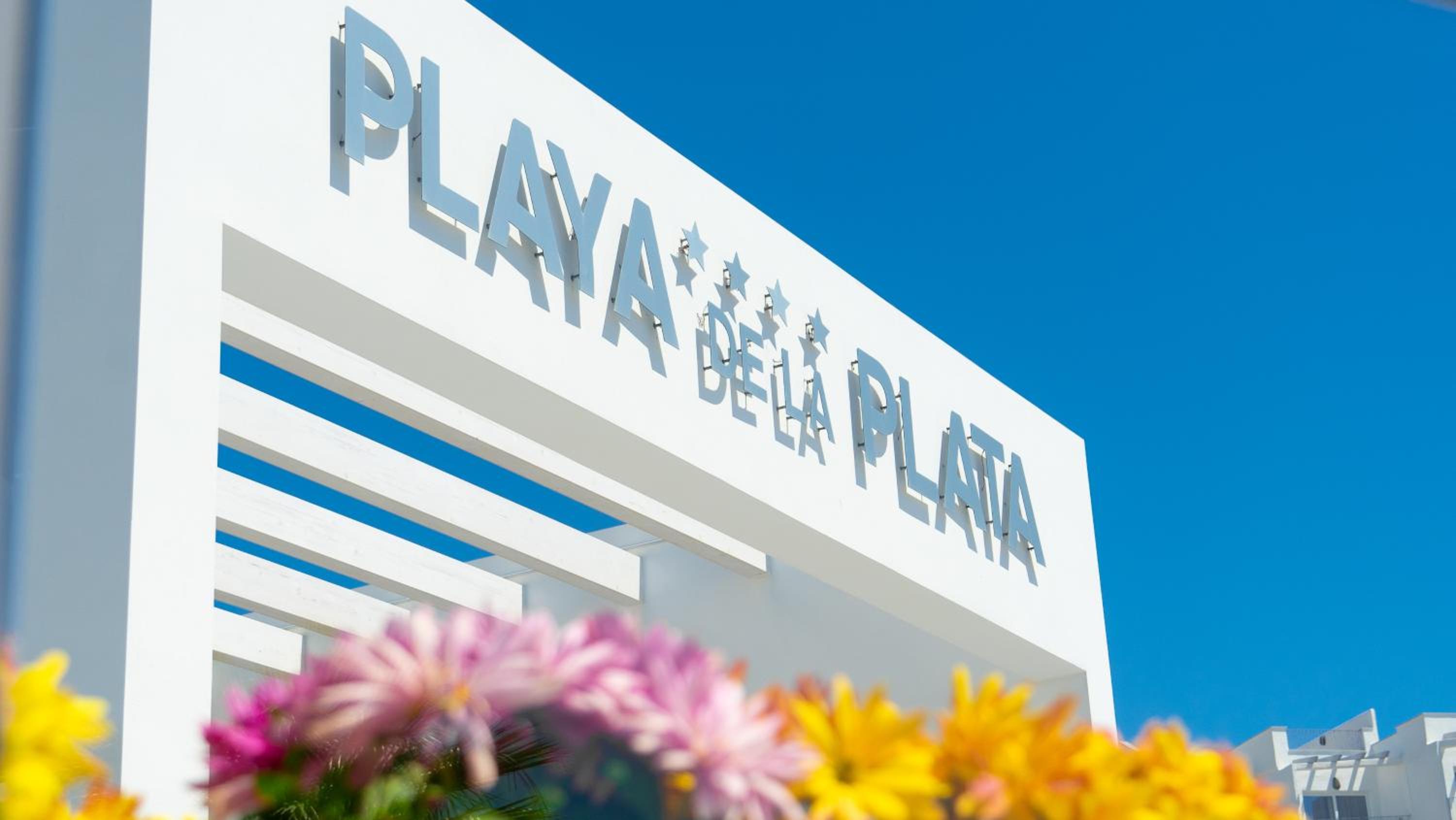 Hotel Playa de la Plata - Image 1