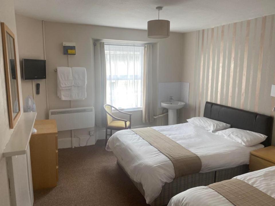 Holsworthy Vacations - The White Hart Hotel - Property Image 8