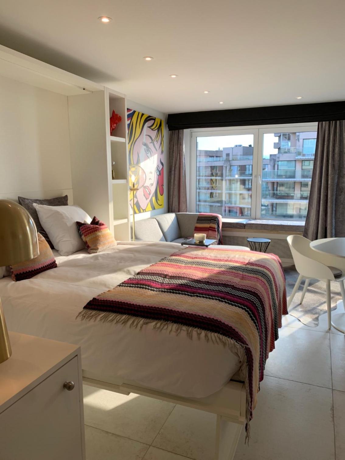 Luxe studio/suite met zeezicht en volle zon