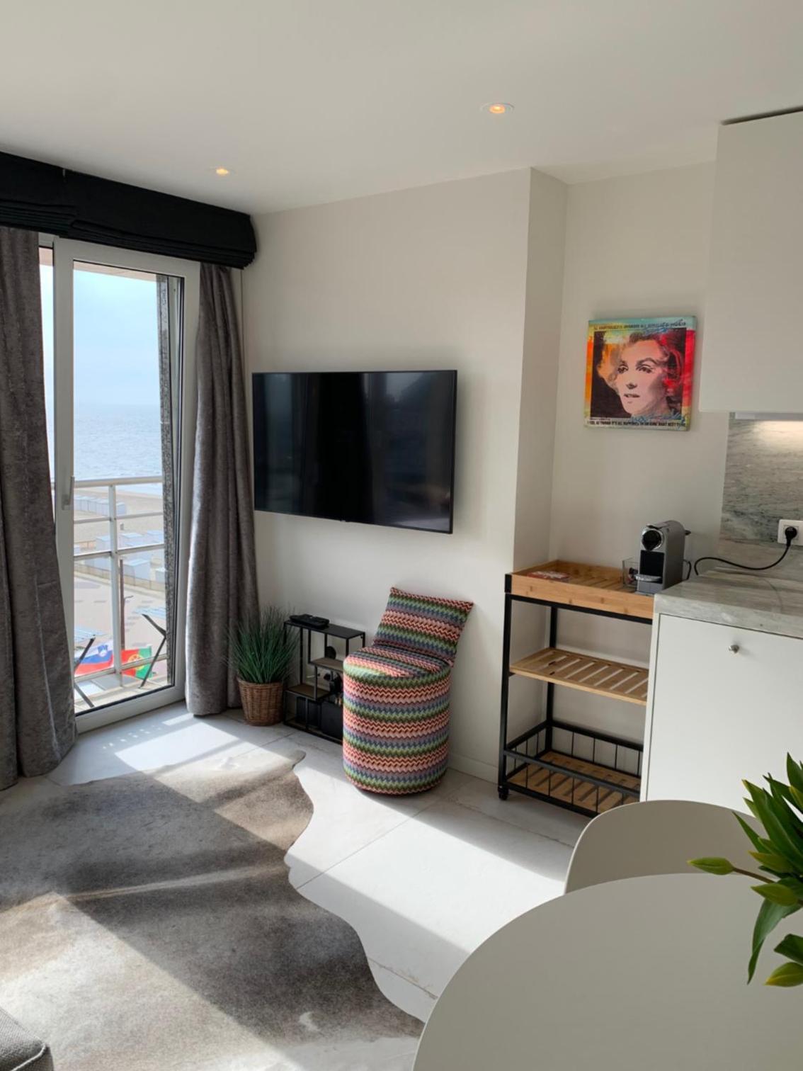Luxe studio/suite met zeezicht en volle zon