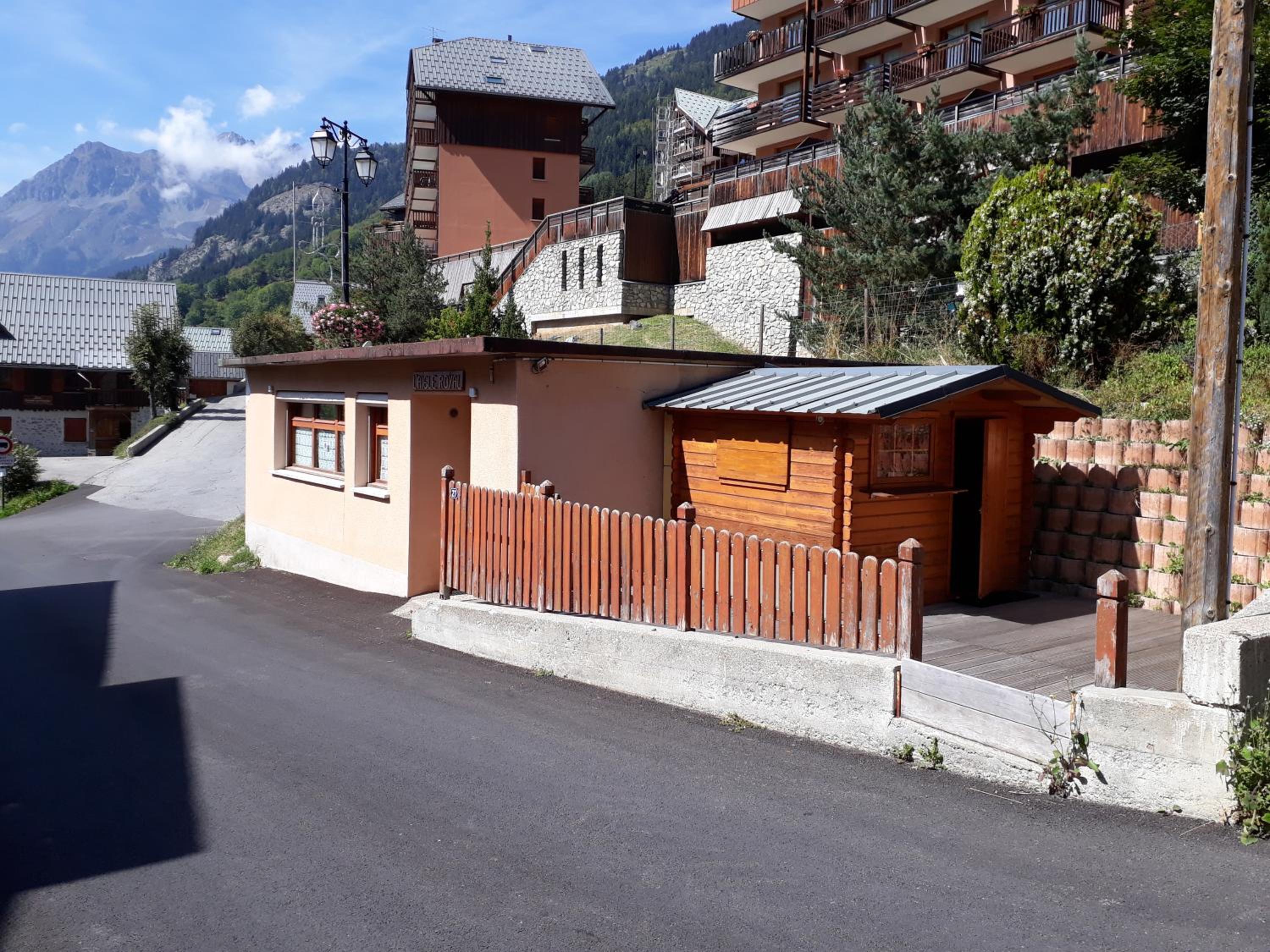 L'Aigle Royal view 4