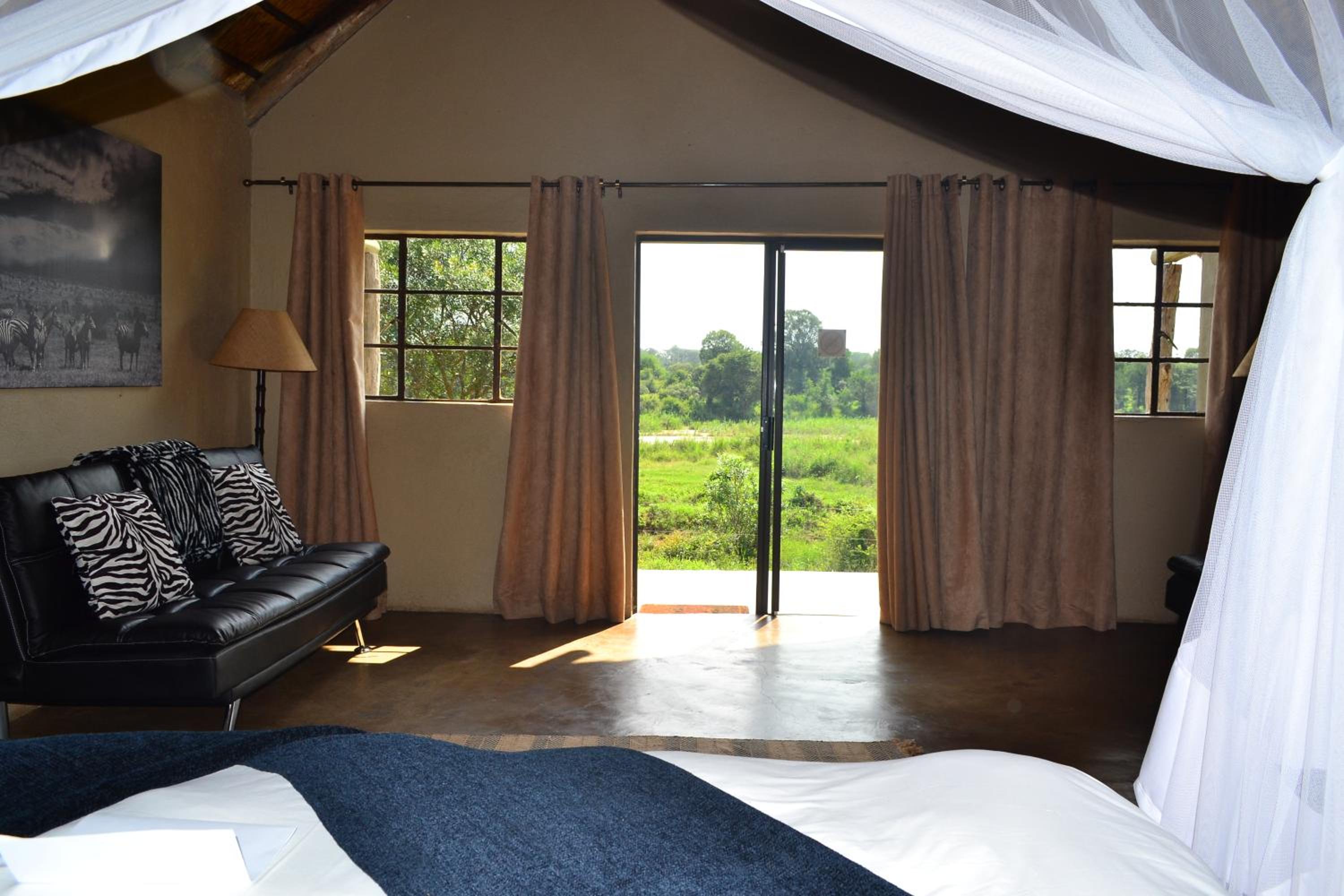 Umkumbe Safari Lodge Riverside