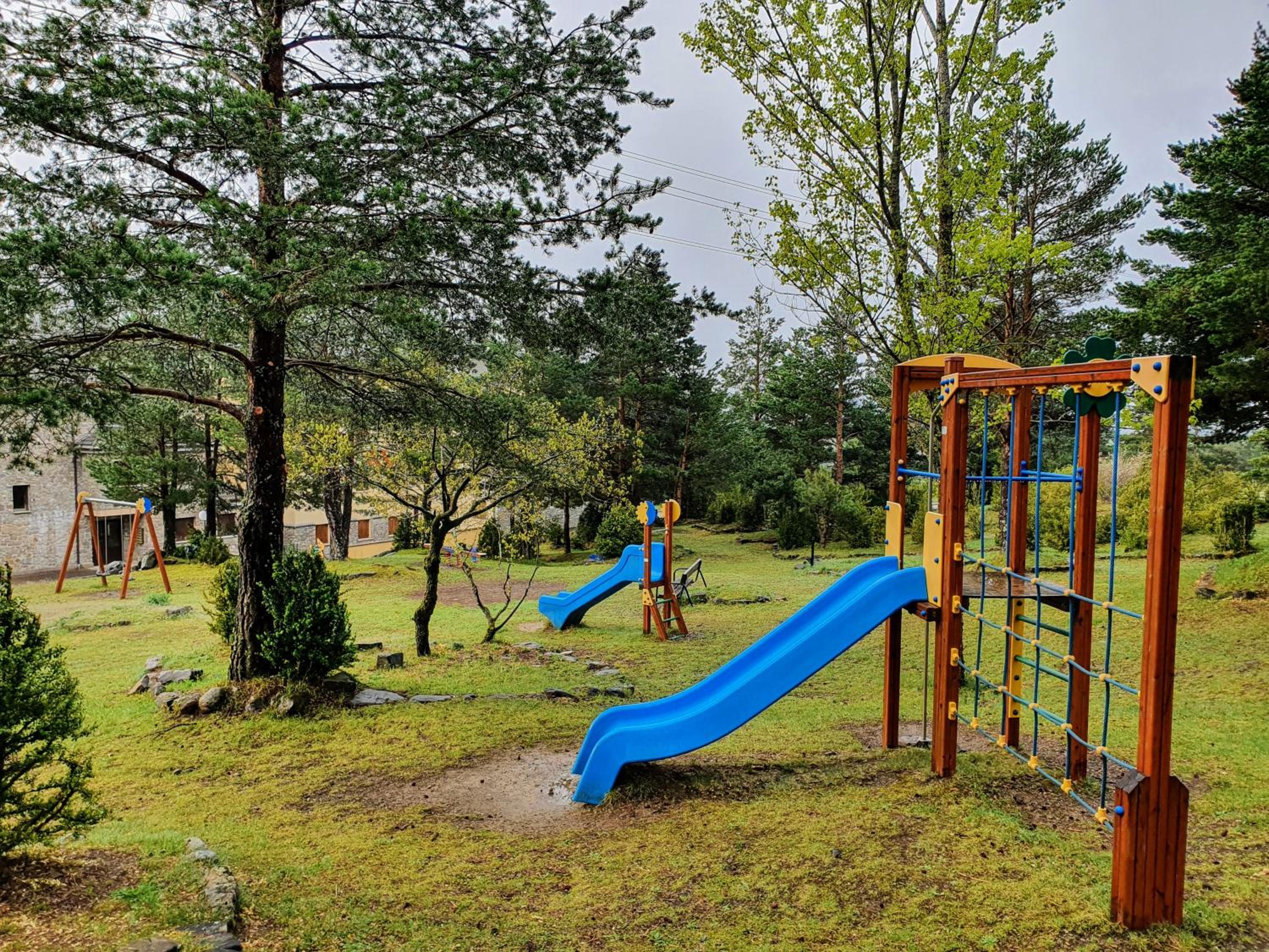Apartamento de montaña y ESQUÍ en el Pirineo Aragonés, Villanúa - WIFI view 2