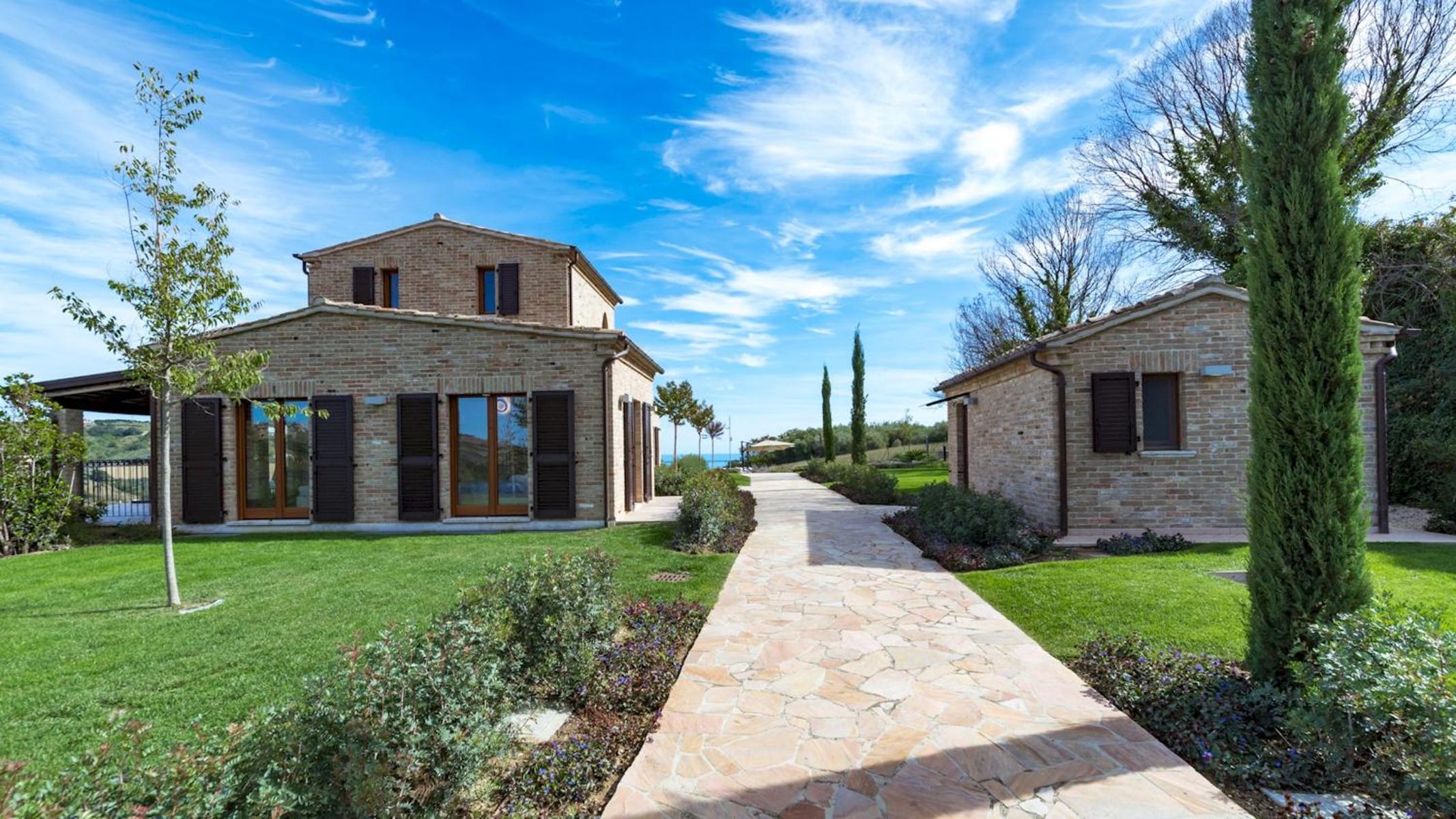 Borgo Da Monte 8, Emma Villas view 5
