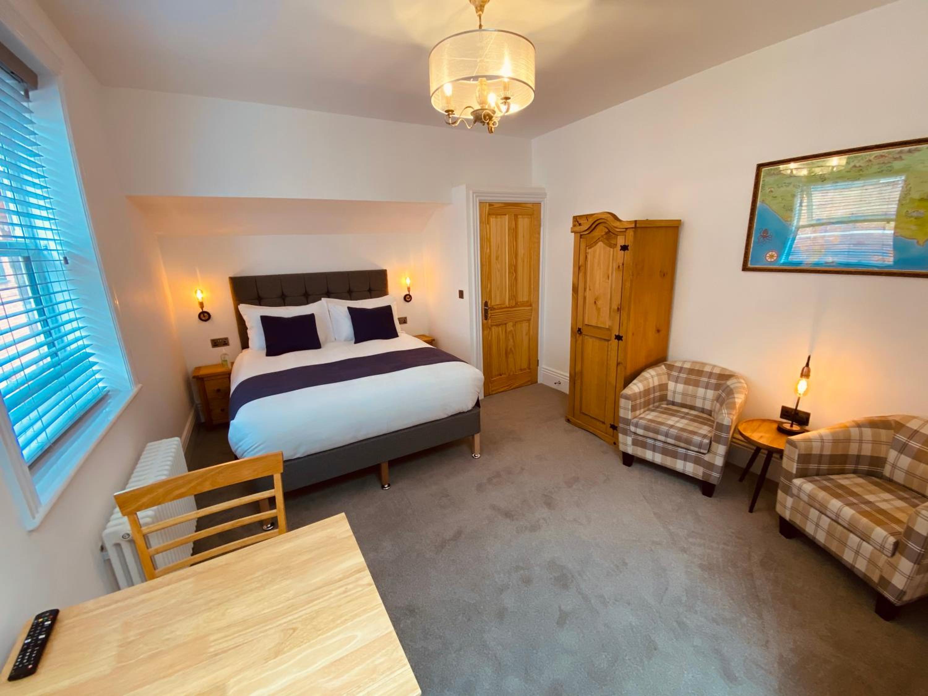 Carlton Guest suites - Weymouth view 2