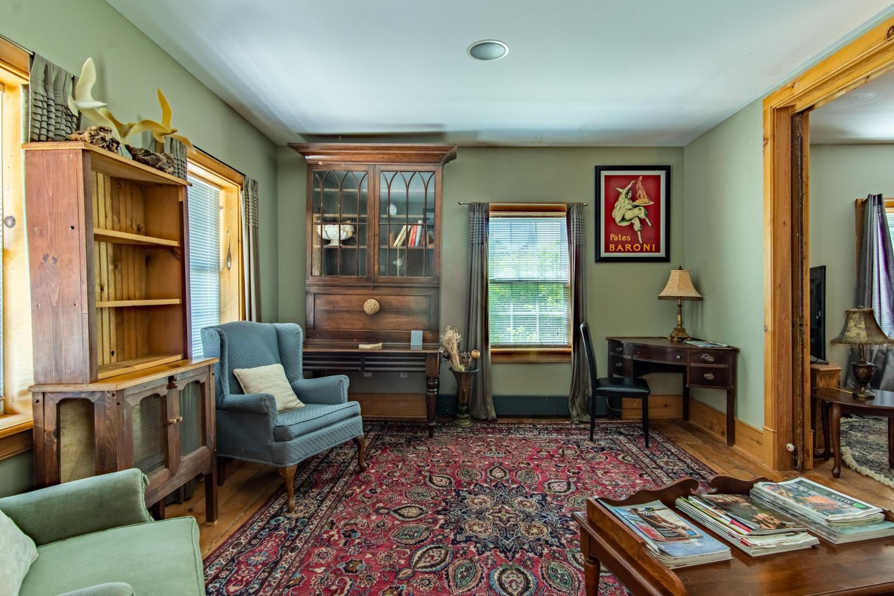 Emilyville Inn