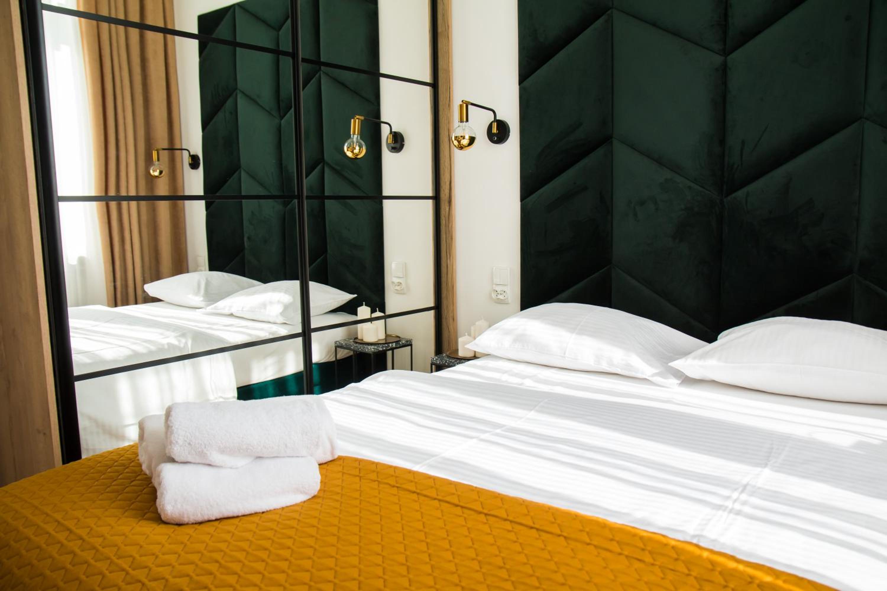Emerald Room view 2