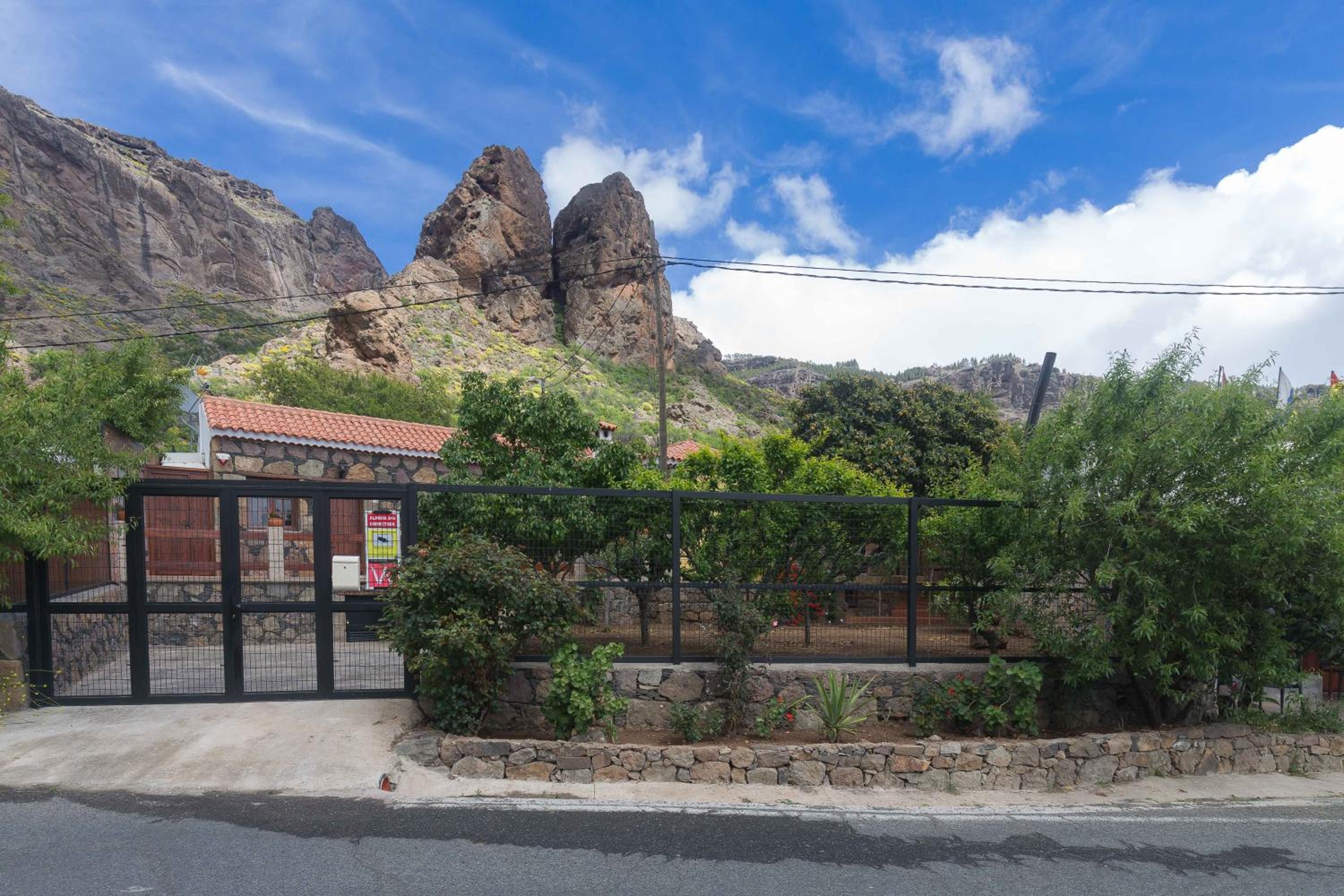 Casa Rural Ayacata view 2