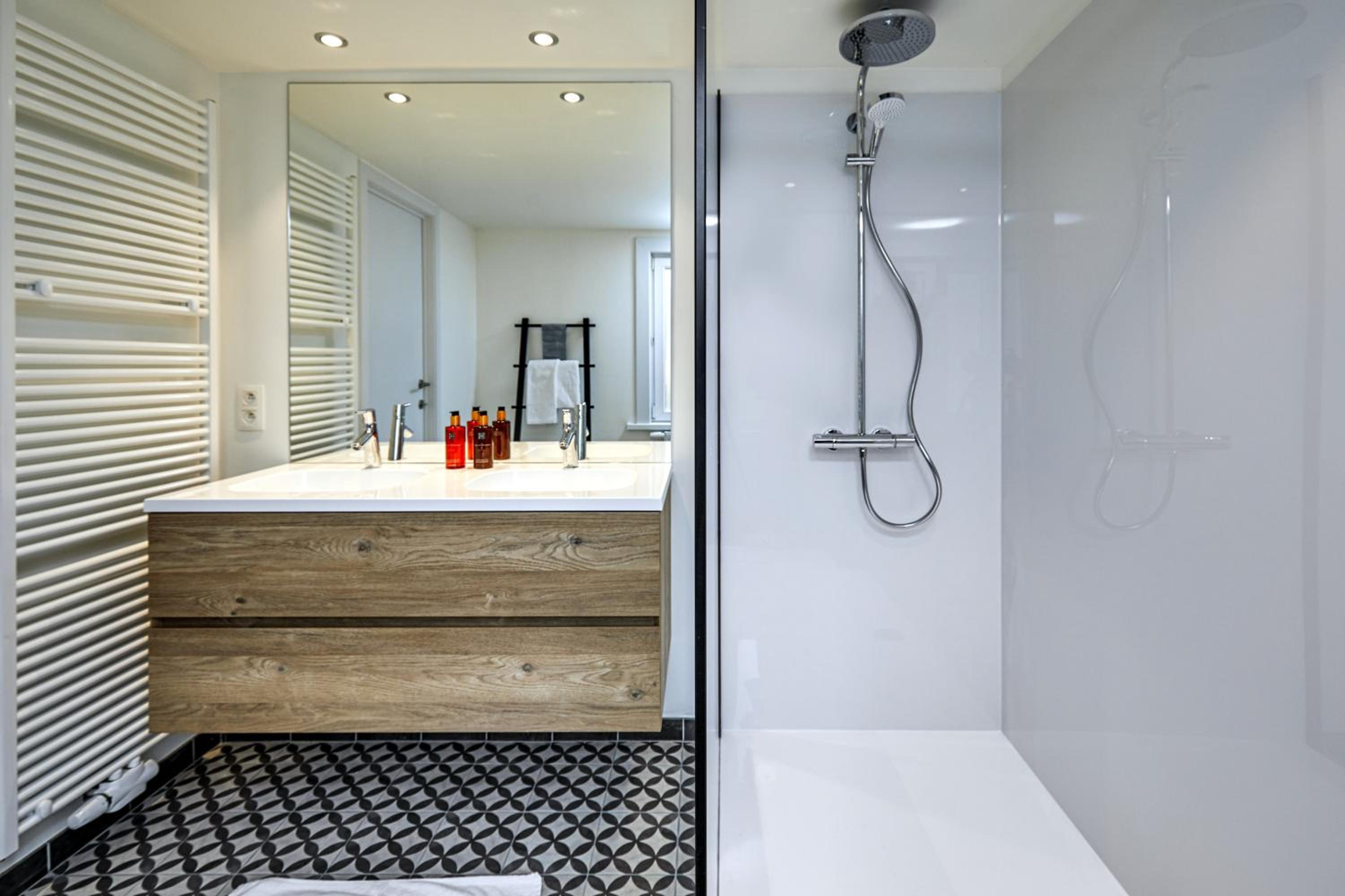Trendy, authentieke woning met groot terras en tuin