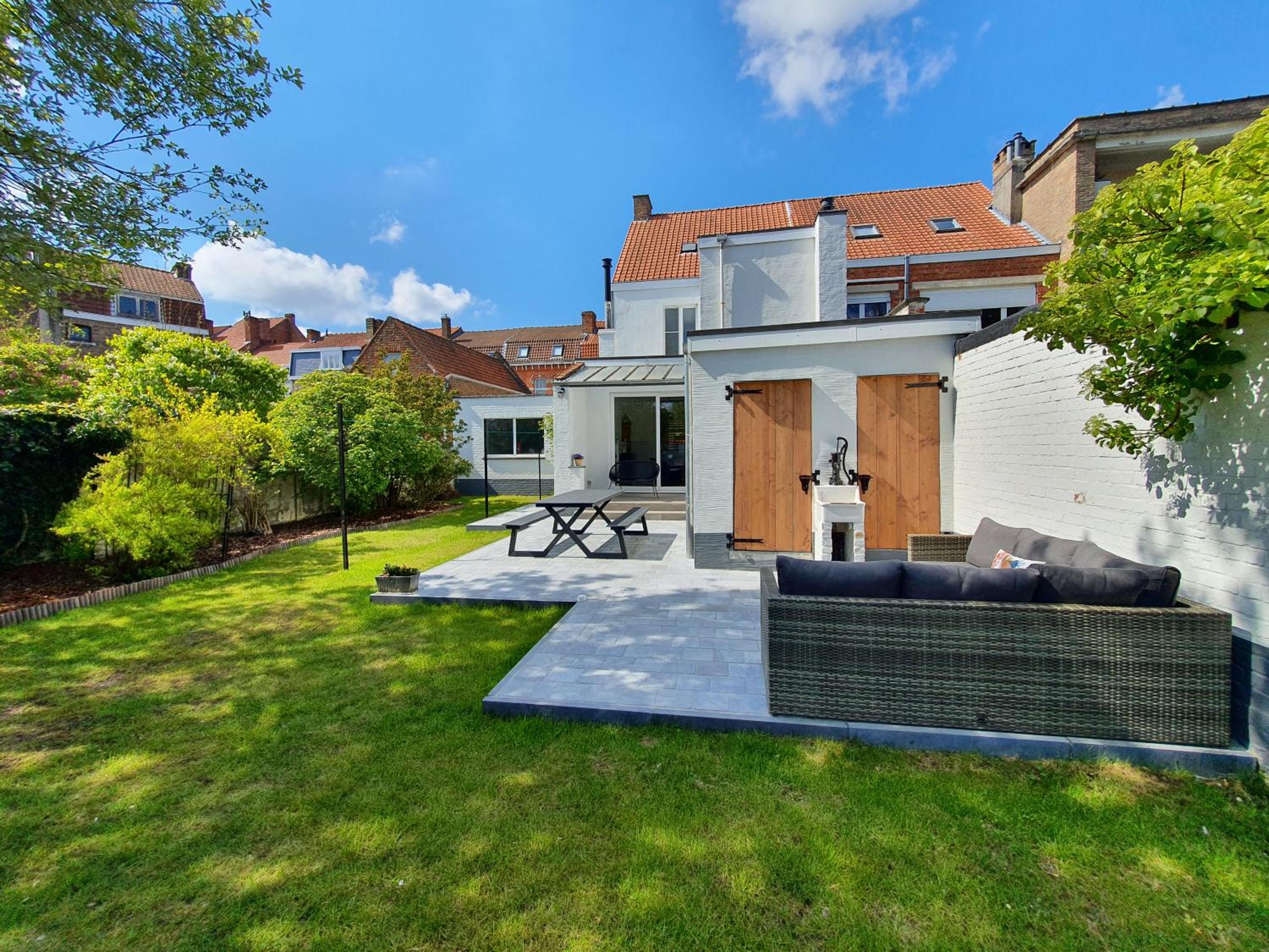 Trendy, authentieke woning met groot terras en tuin
