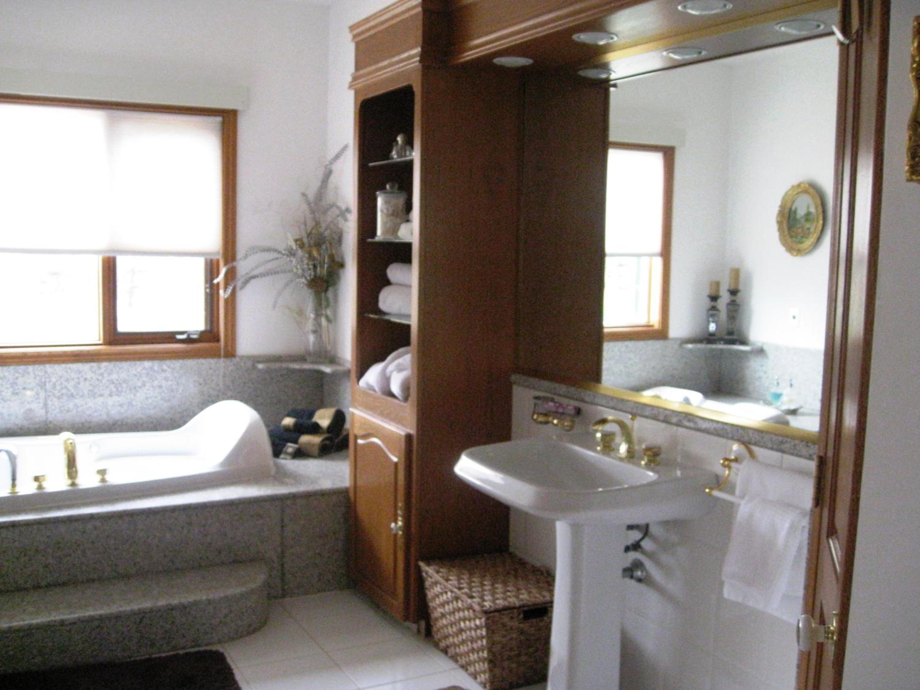 Rolling Hills Country Resort Bed and Breakfast