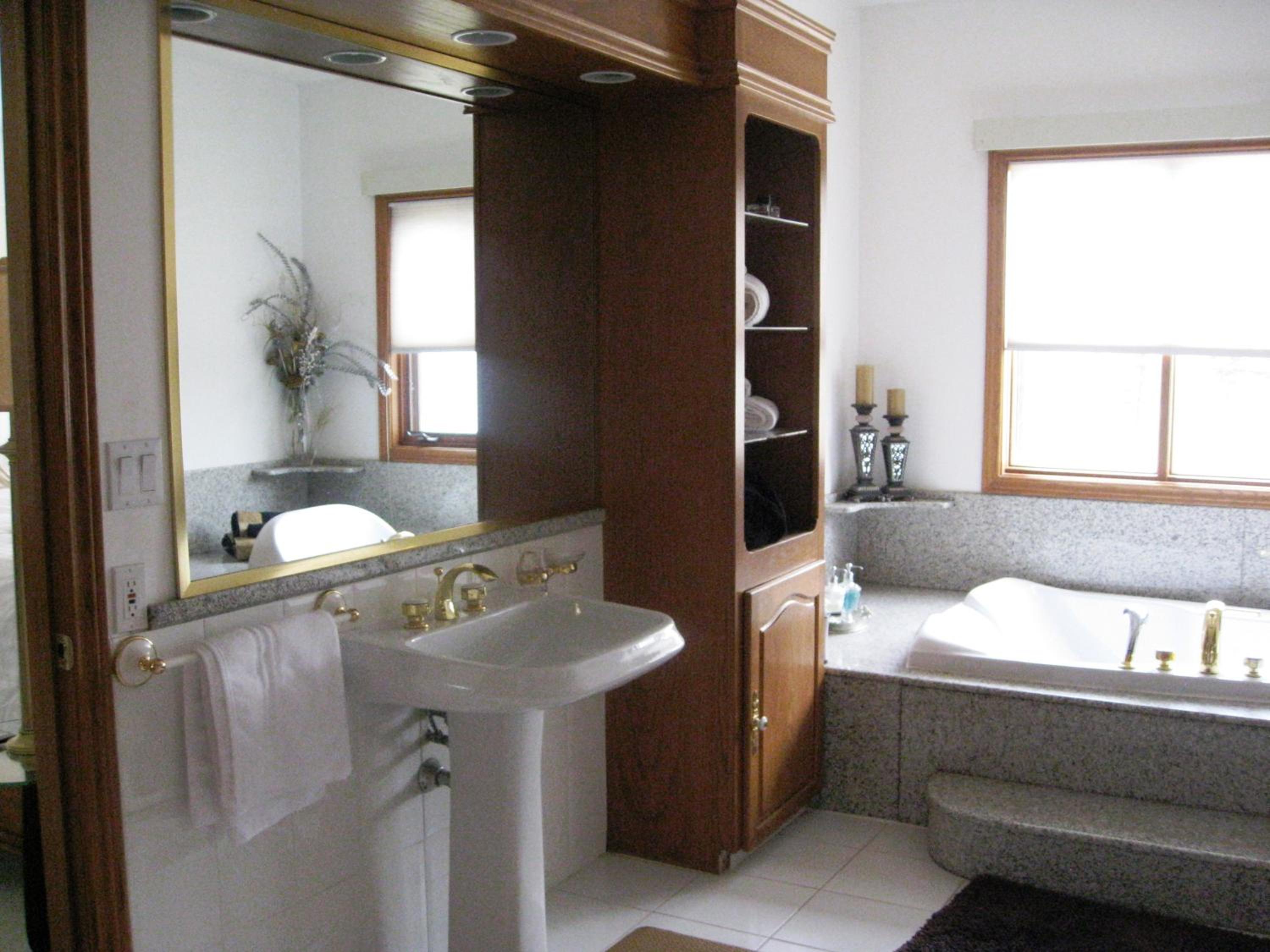 Rolling Hills Country Resort Bed and Breakfast