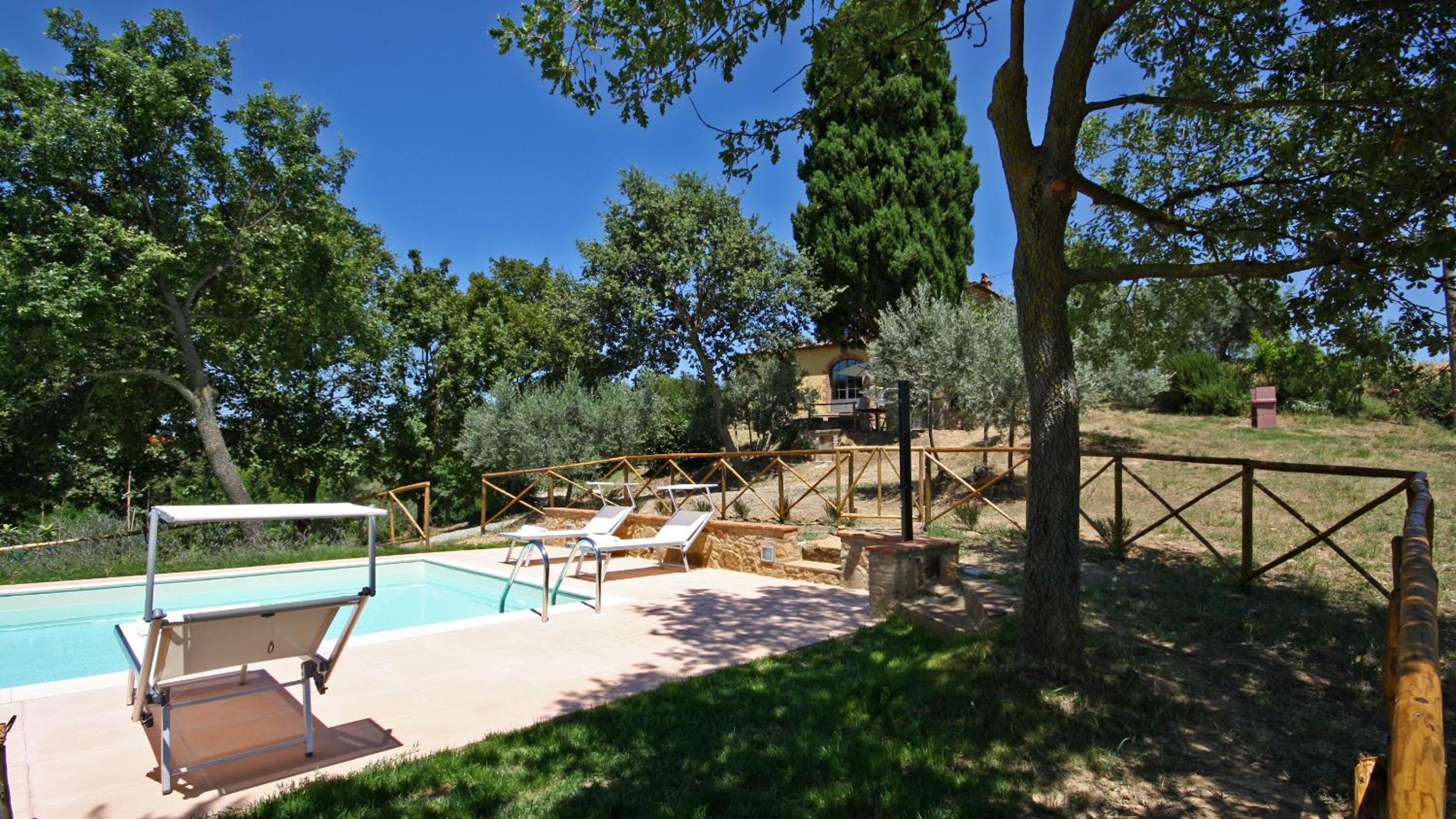 Monterzi 4, Emma Villas view 2