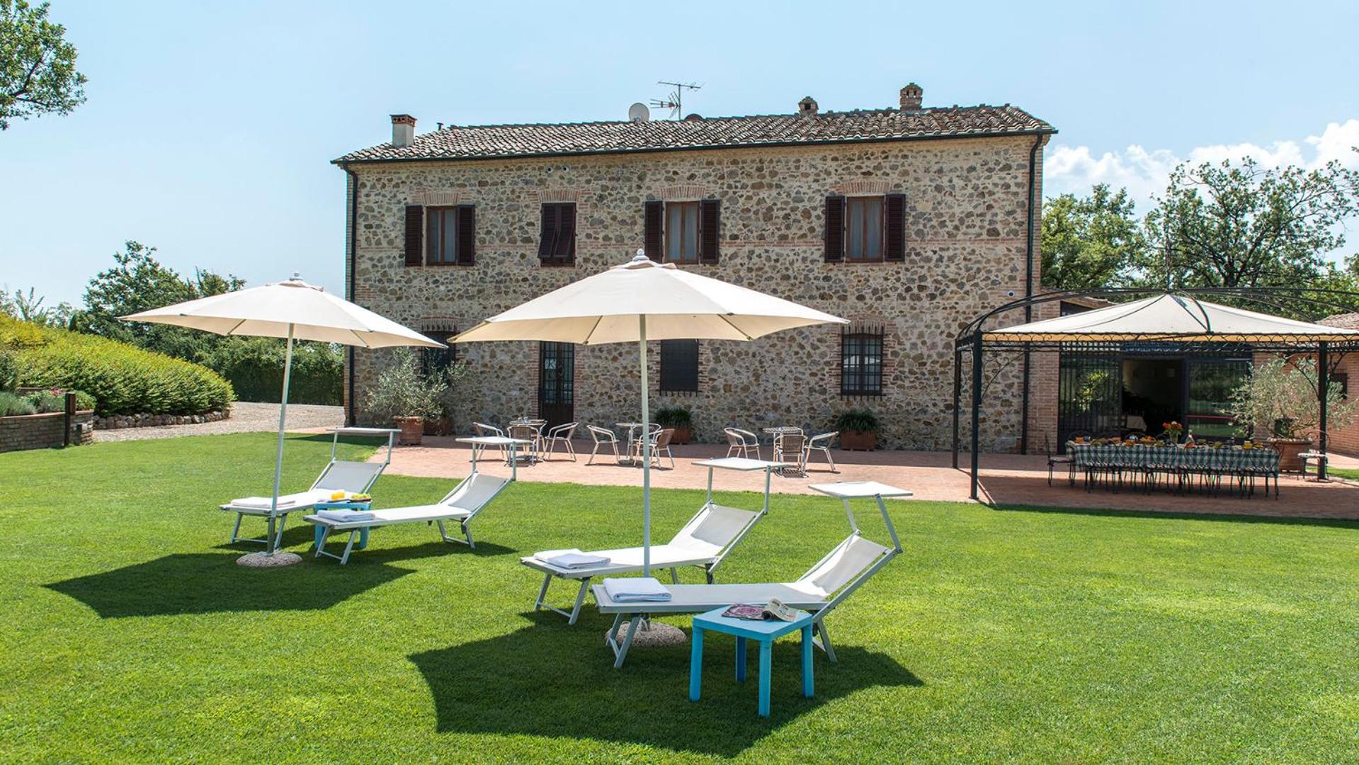 Podere Sant'Eugenio 14, Emma Villas