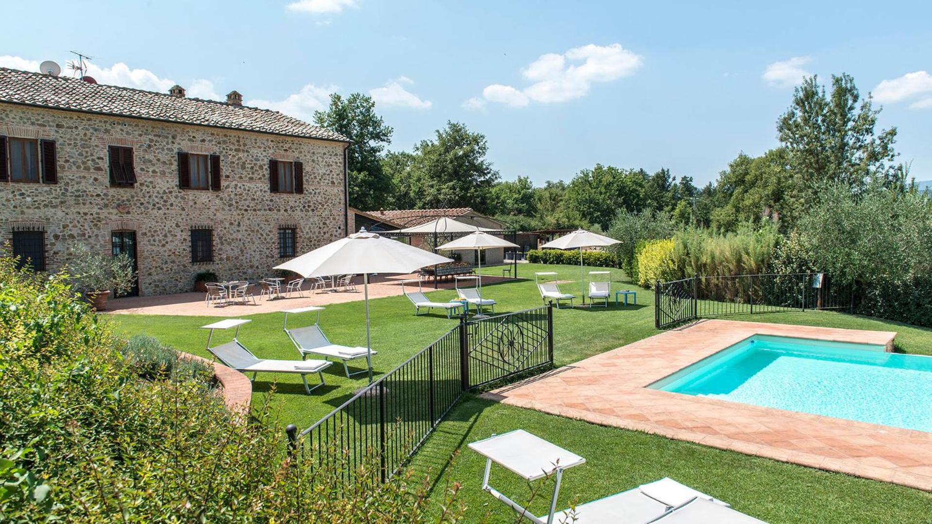 Podere Sant'Eugenio 14, Emma Villas