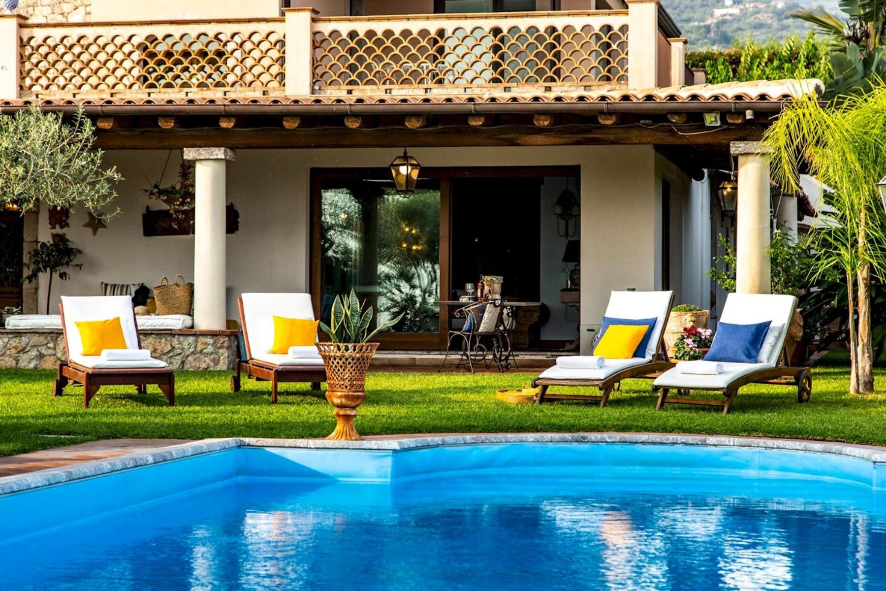 Villa Alba 12, Emma Villas view 4