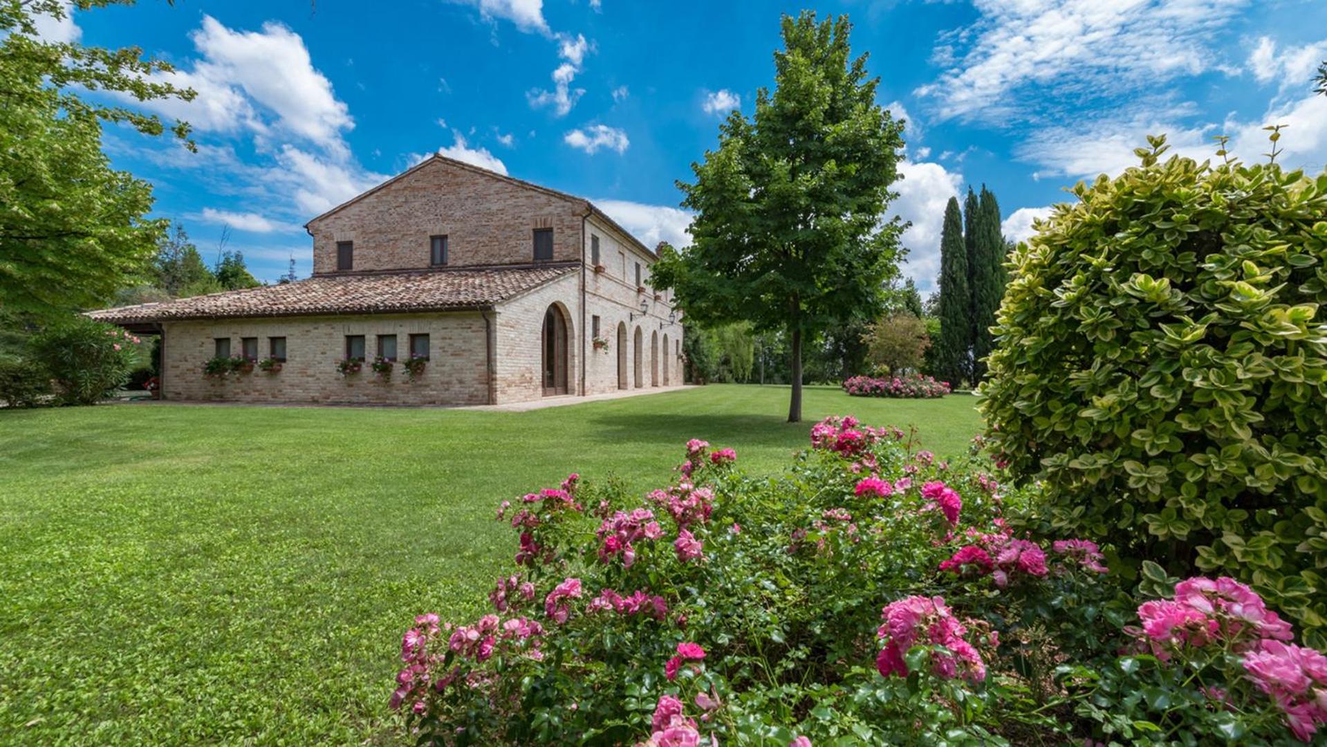 VILLA AMBRAH 12&1, Emma Villas