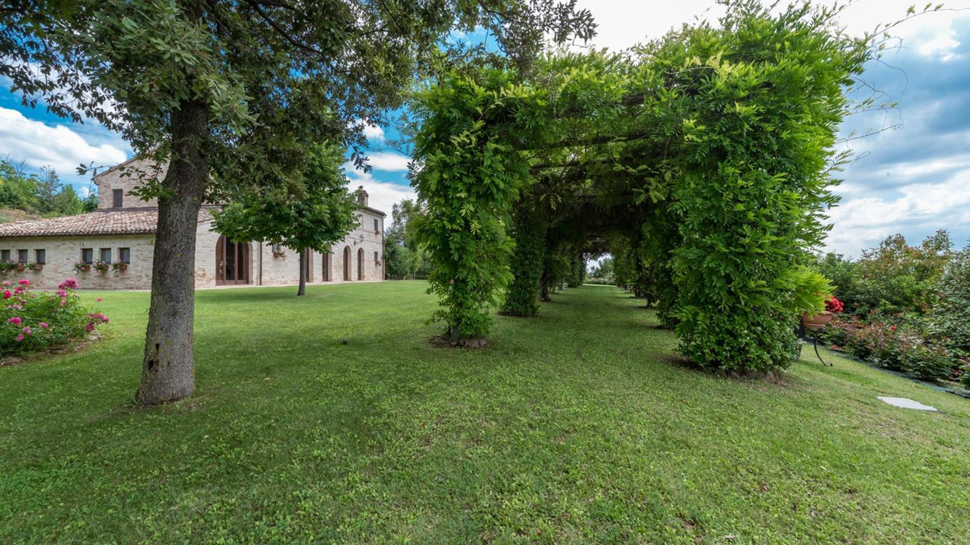 VILLA AMBRAH 12&1, Emma Villas