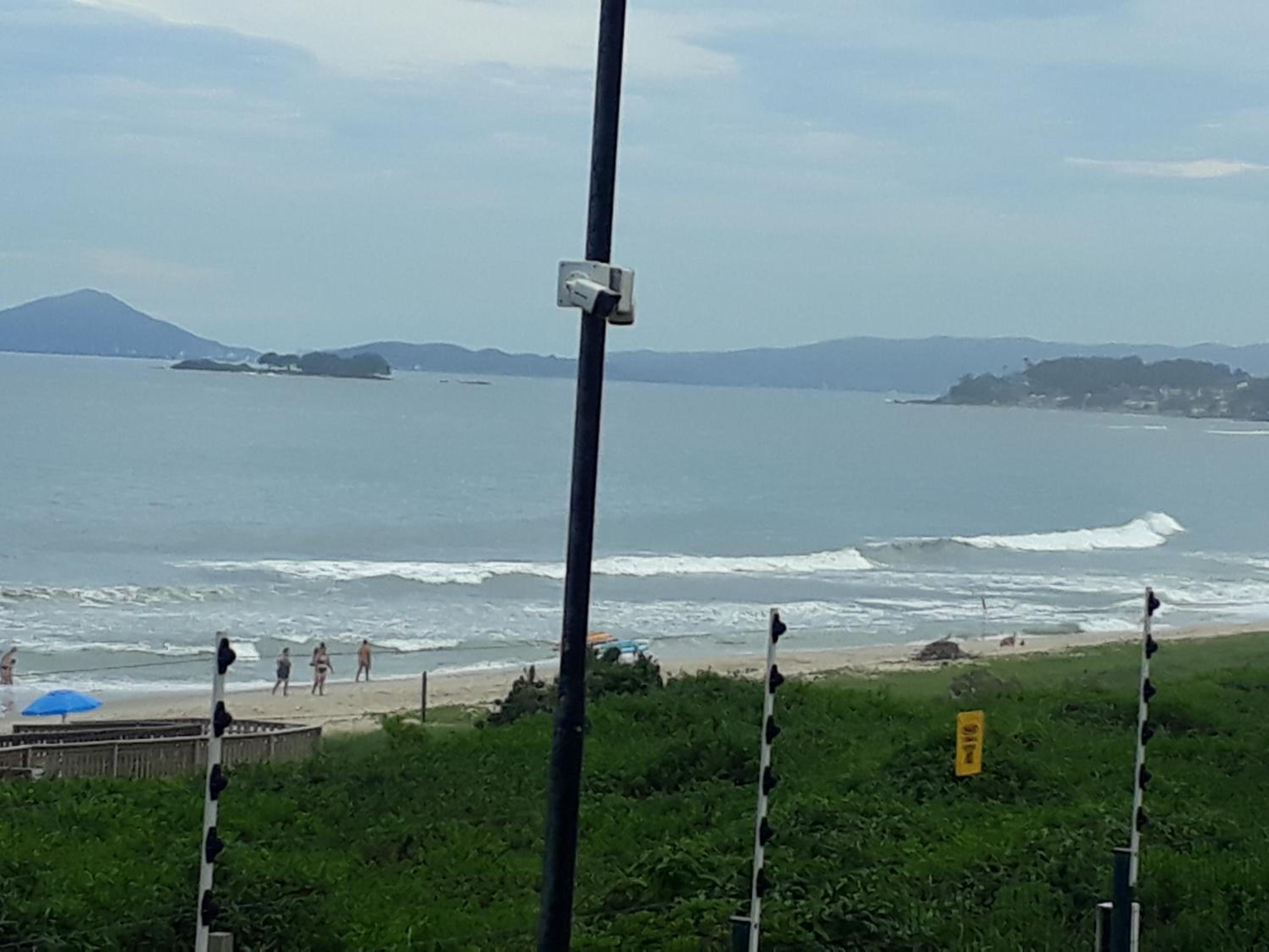 Apartamento CONFORT CLUB FRENTE MAR completo.