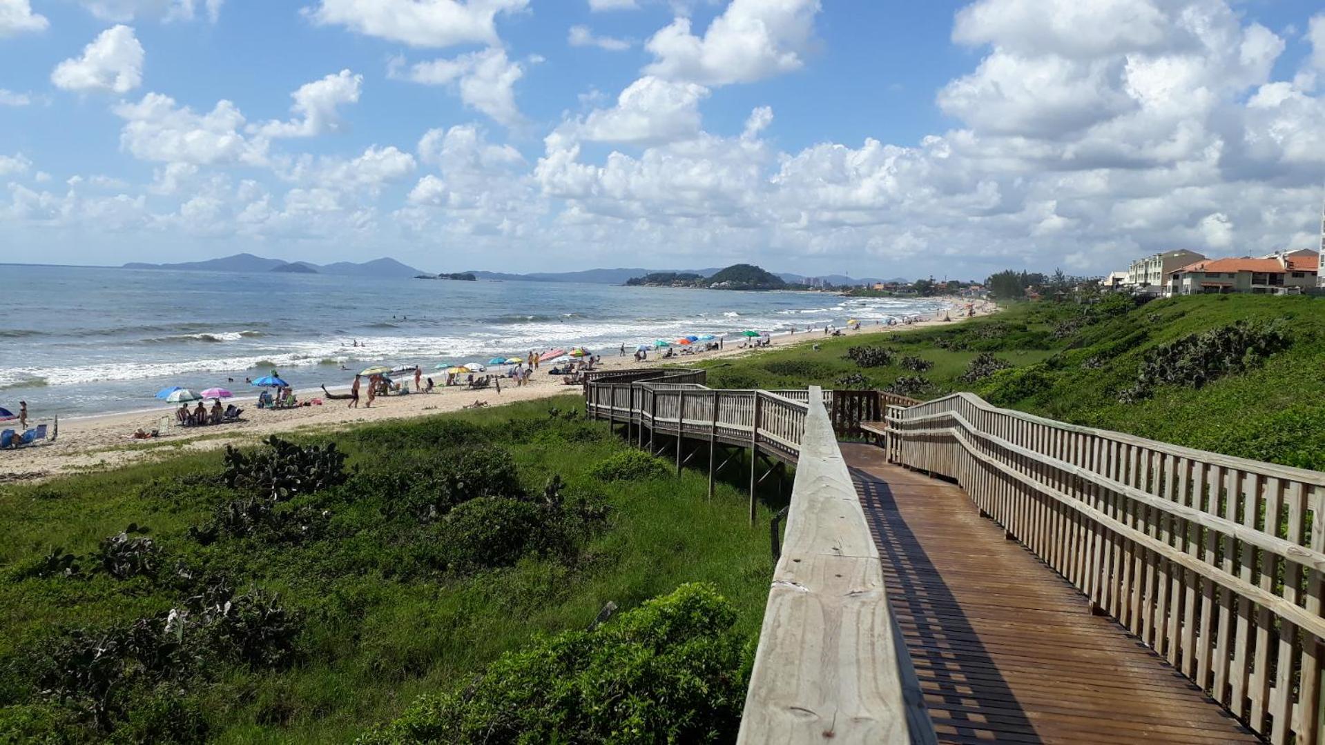 Apartamento CONFORT CLUB FRENTE MAR completo.