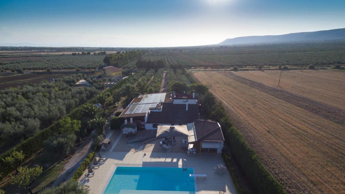 VILLA DEL GARGANO 4&2, Emma Villas view 3