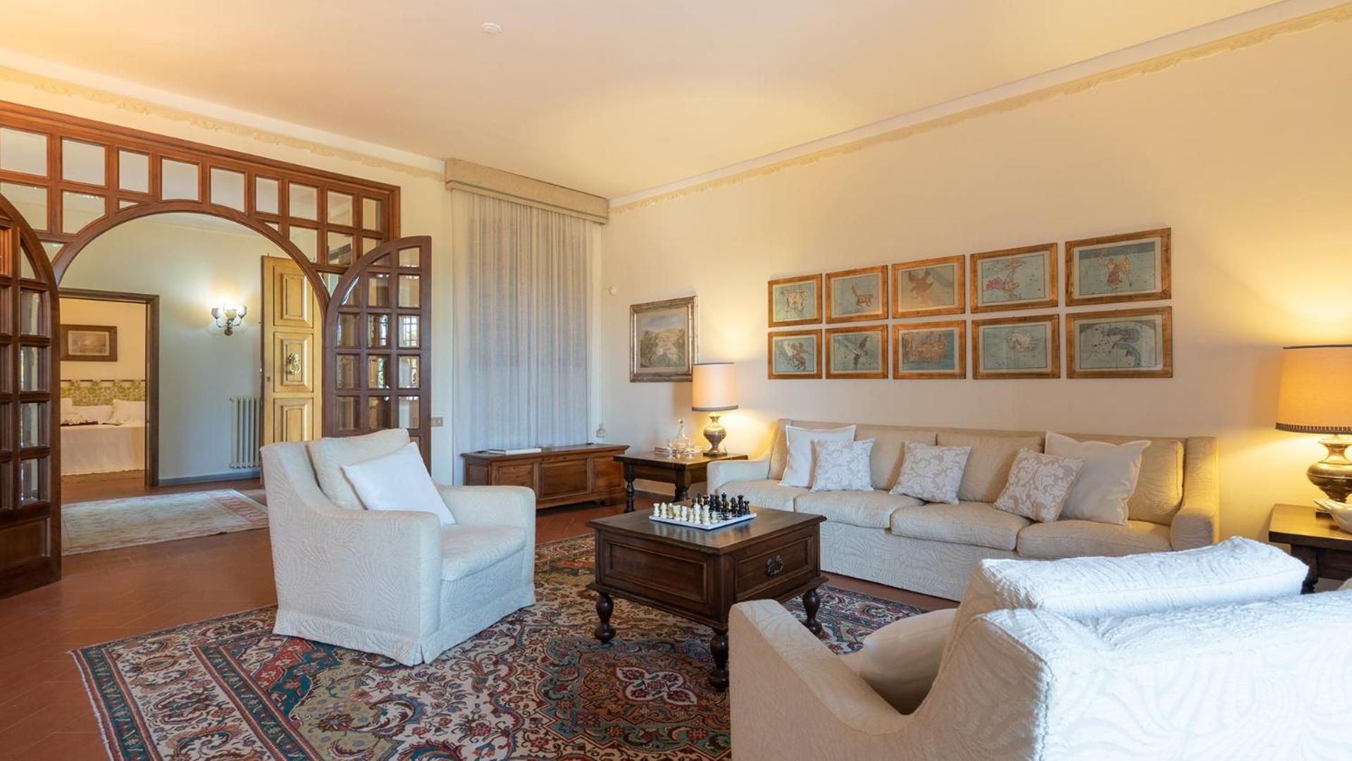 Villa Fiorentini 10, Emma Villas