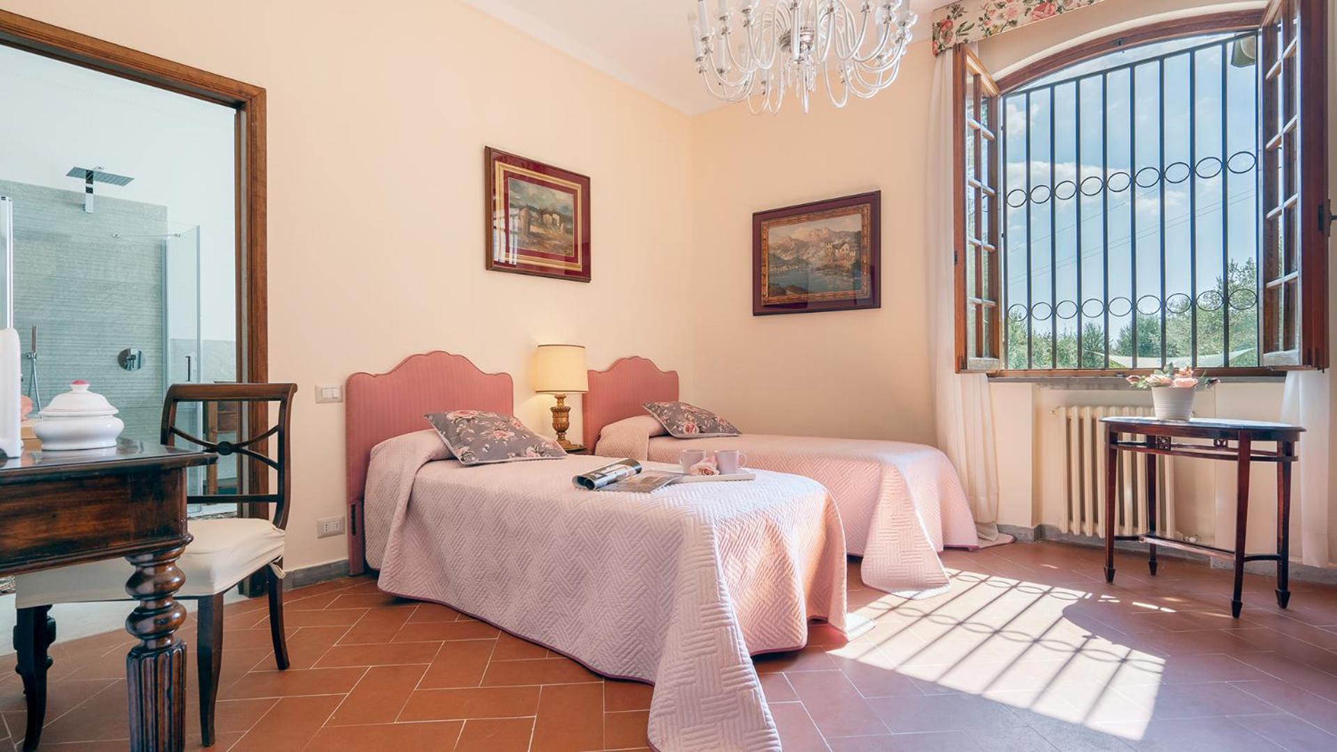 Villa Fiorentini 10, Emma Villas